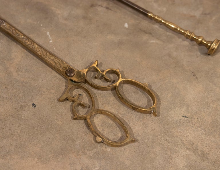 Brass and Iron Fireplace Set with Three Utensils and Base For Sale at