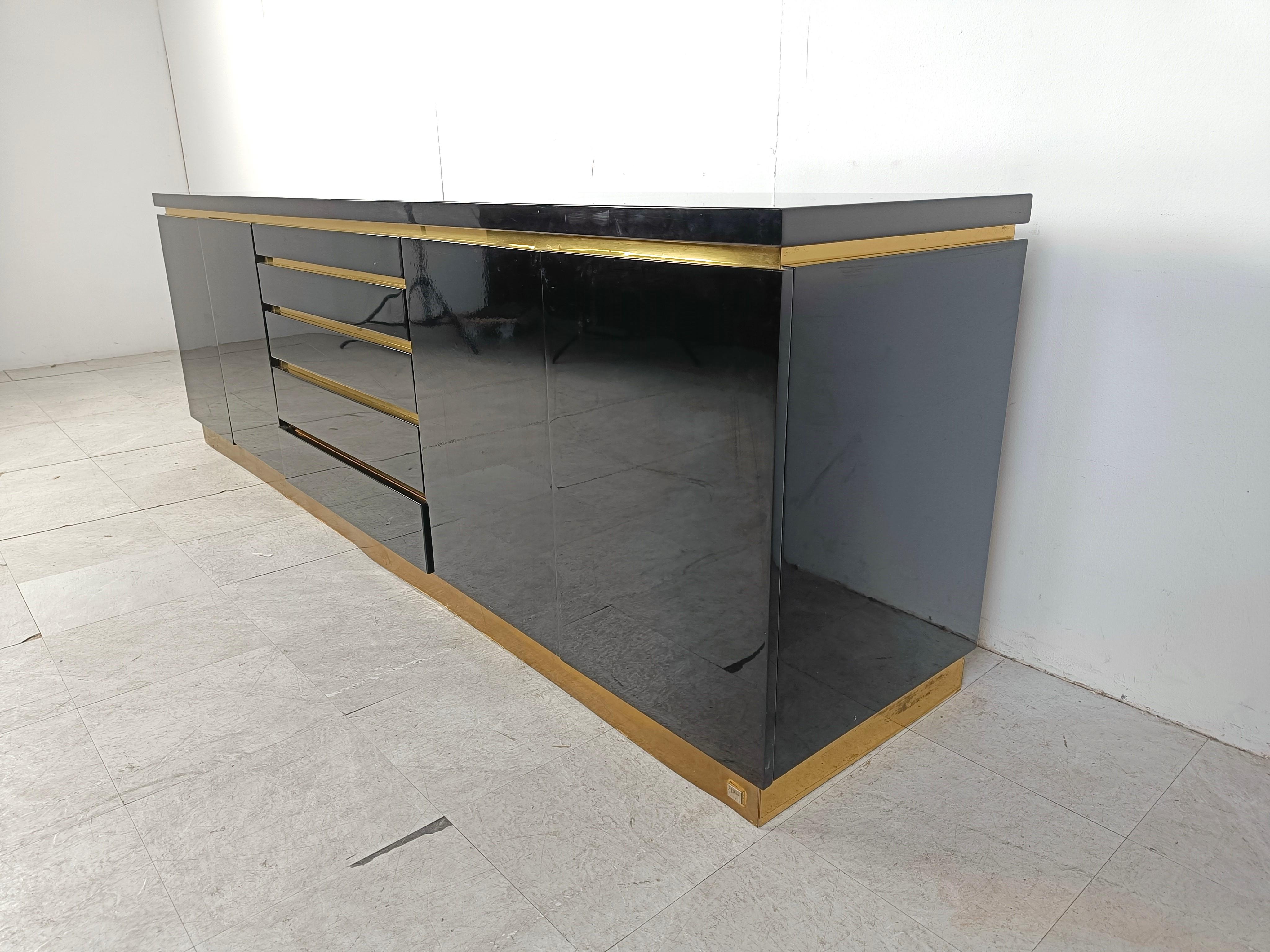 Brass and lacquer sideboard by Jean Claude Mahey, 1970s For Sale 1