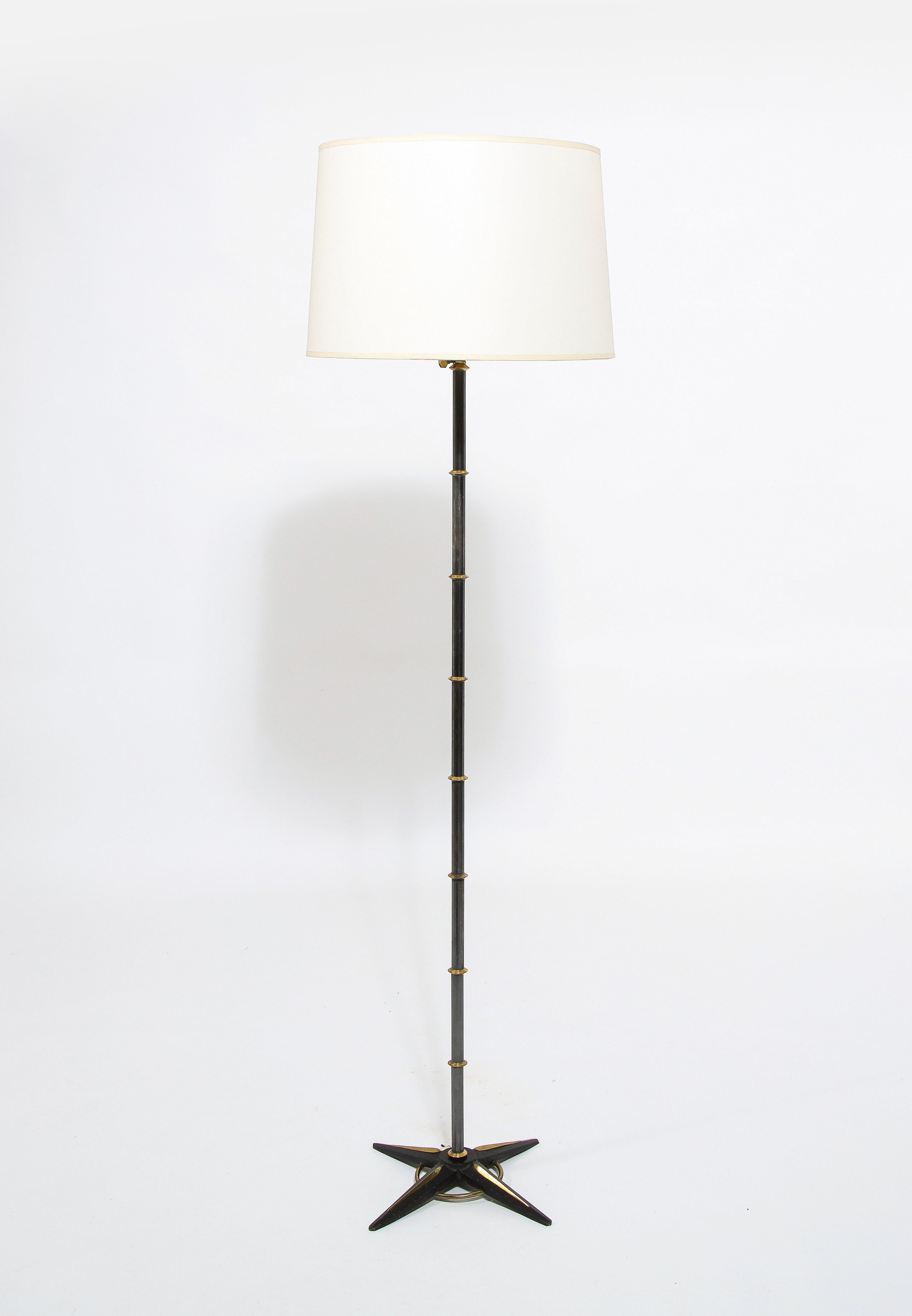 Brass and Lacquered Steel floor lamp by Jacques Adnet, France 1960's In Good Condition In New York, NY