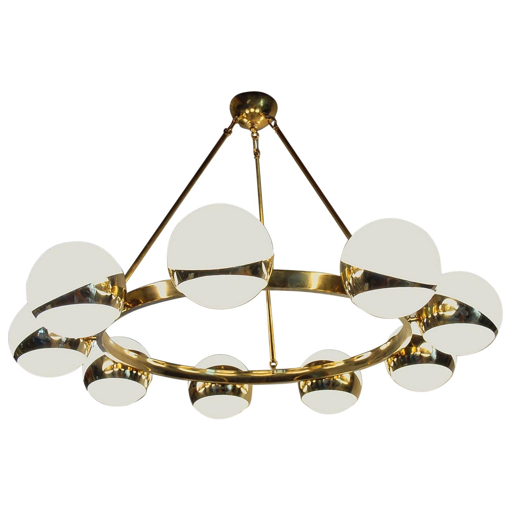Brass and lattimo glass chandelier, 9 spheres Stilnovo Designed for light output