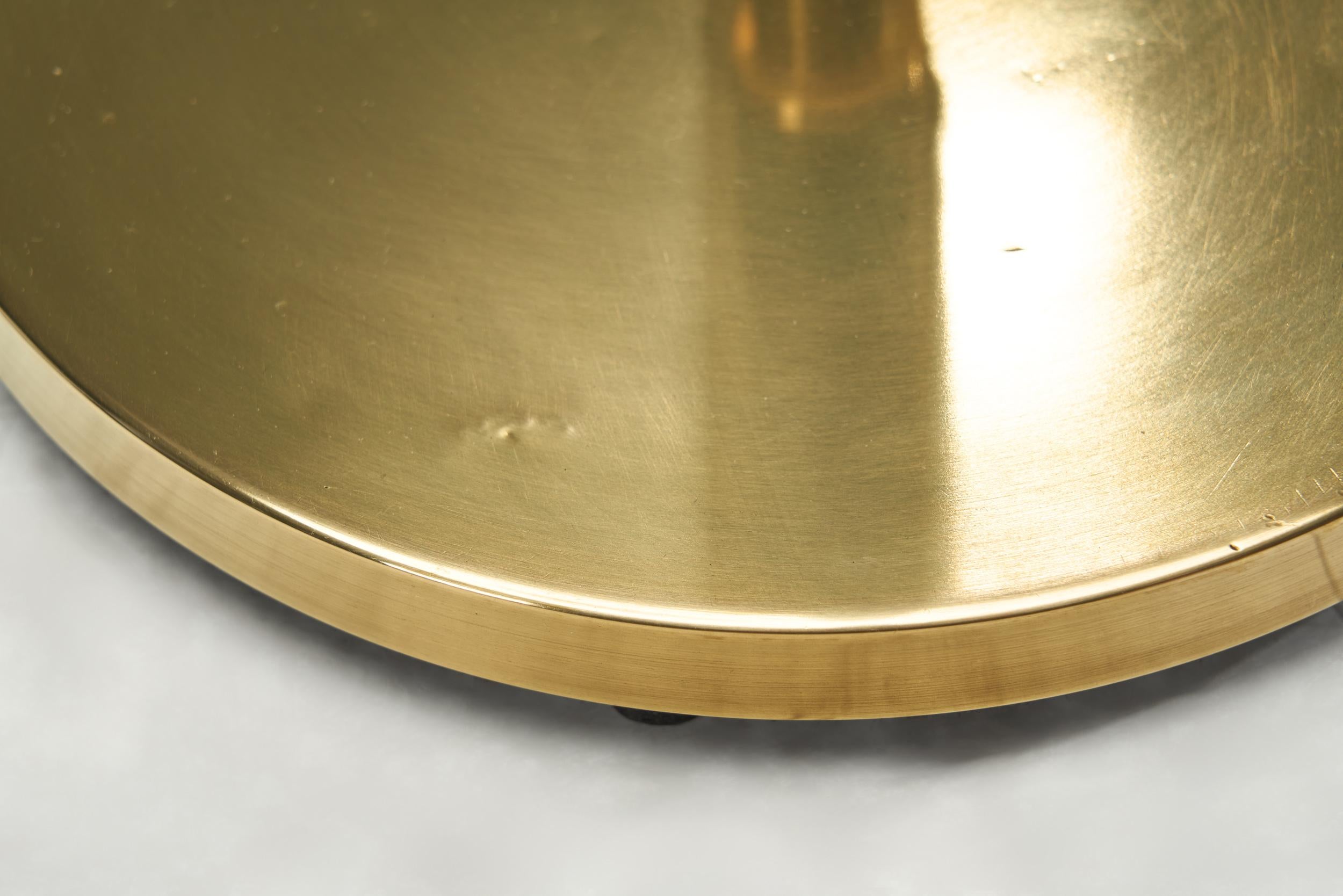 Lampada da terra in ottone e pelle, Svezia, metà del XX secolo circa in vendita 13