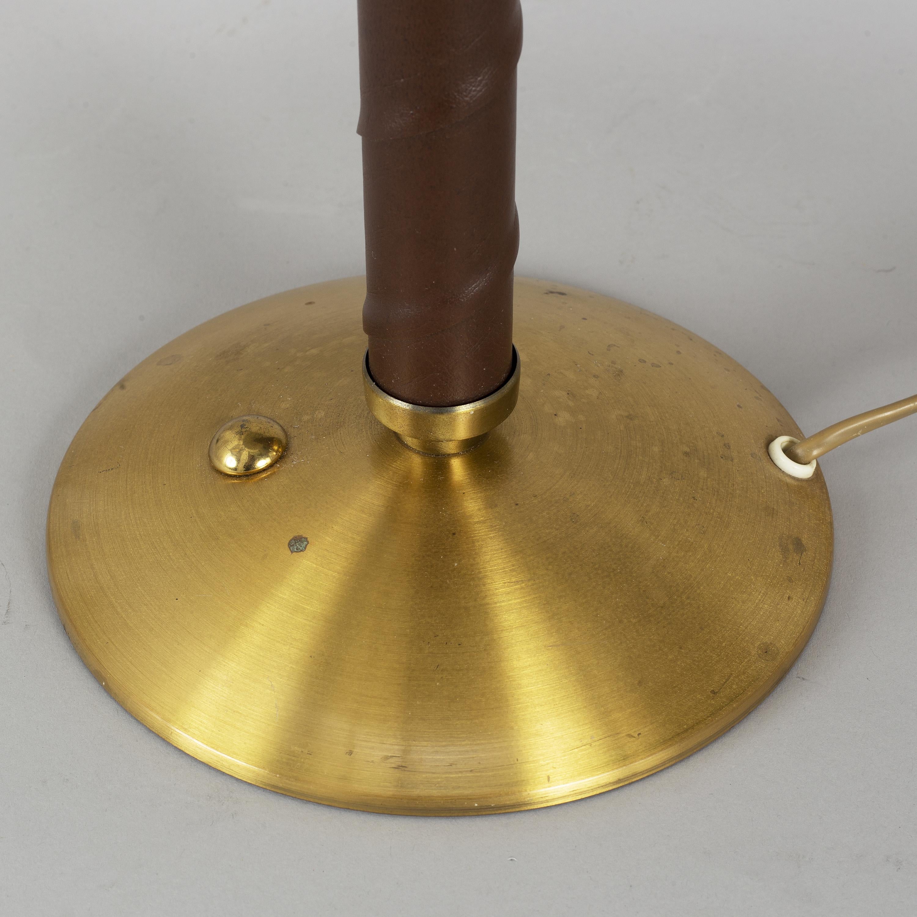 Brass and Leather Table Light - Einar Bäckström In Good Condition In Montclair, NJ