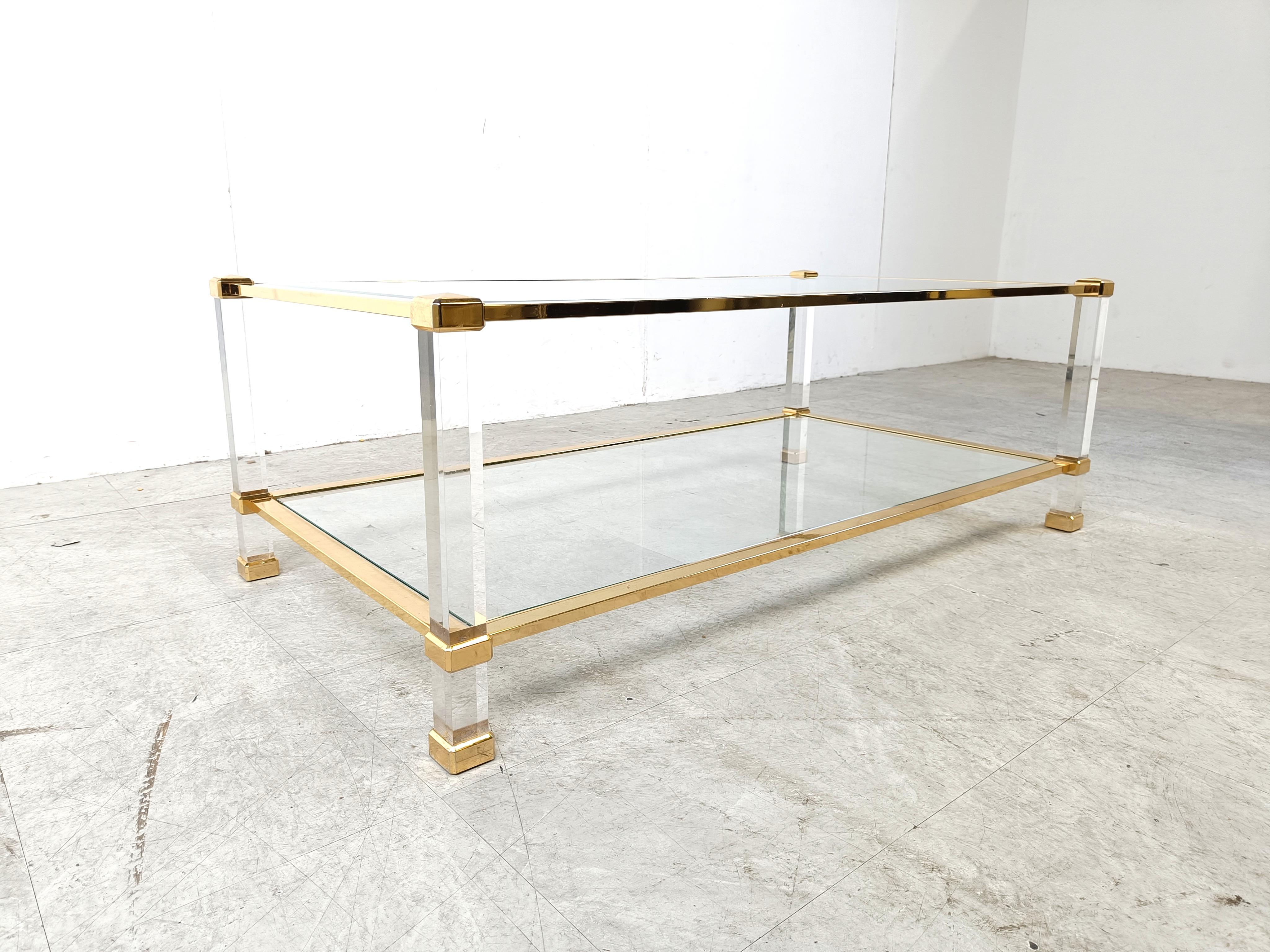 Brass and lucite coffee table, 1970s For Sale 2