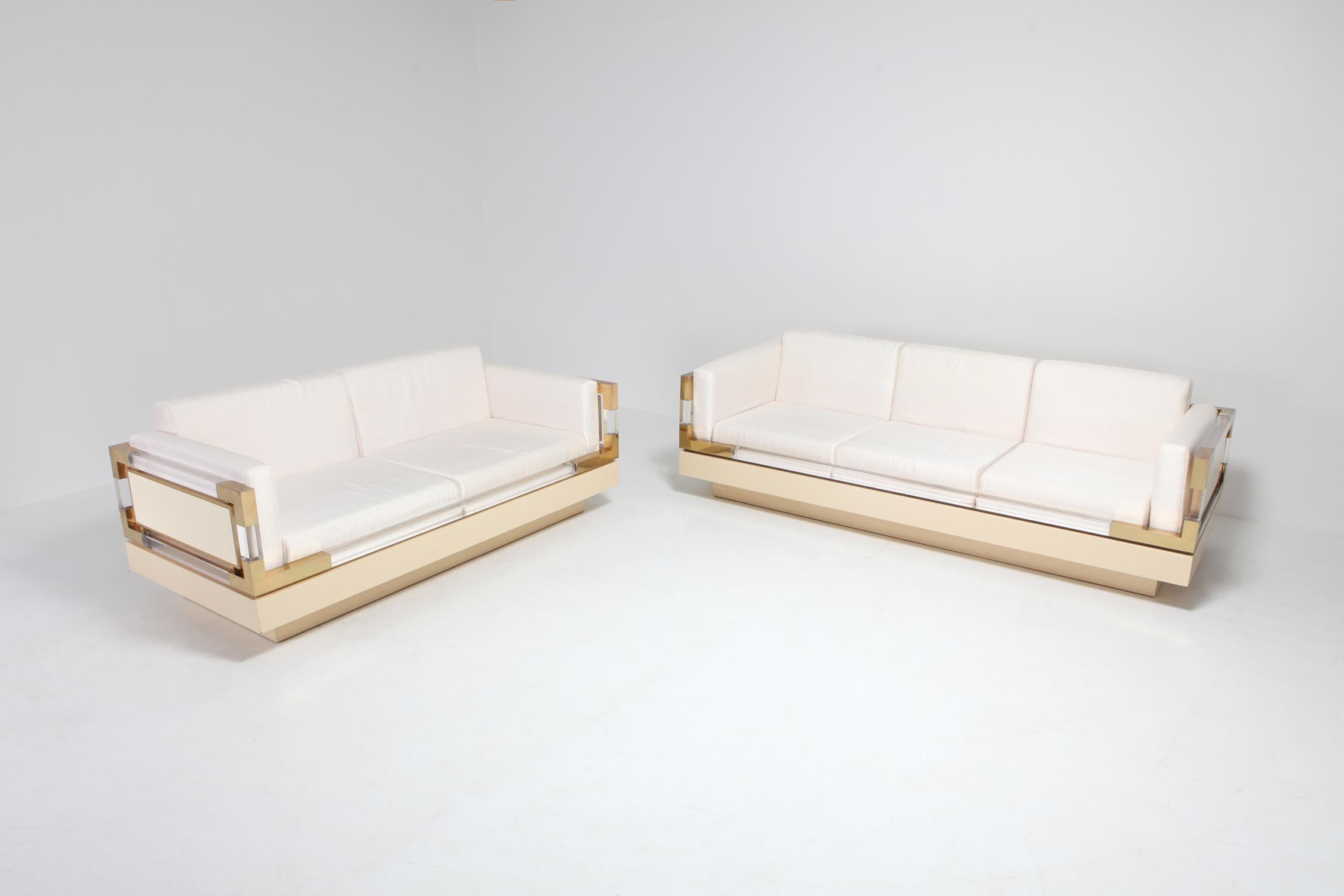 Brass and Lucite Living Room Set by Charles Hollis Jones In Good Condition In Antwerp, BE