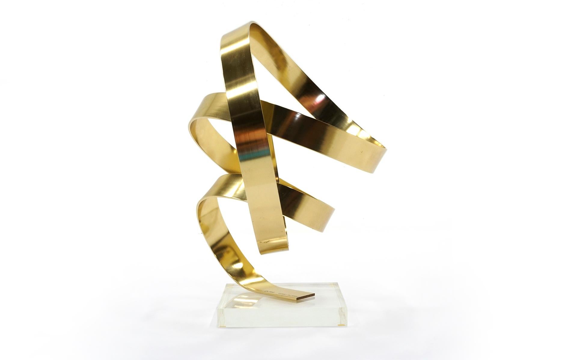 Mid-Century Modern Brass and Lucite Table Top Abstract Sculpture, Signed & Dated, Dan Murphy, 1979 For Sale
