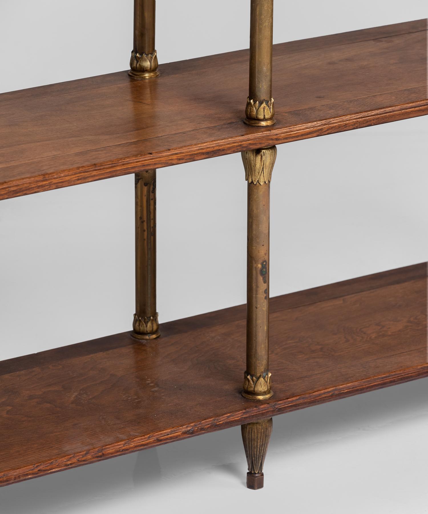 Brass and Mahogany Display Shelving, England, circa 1920 In Good Condition In Culver City, CA