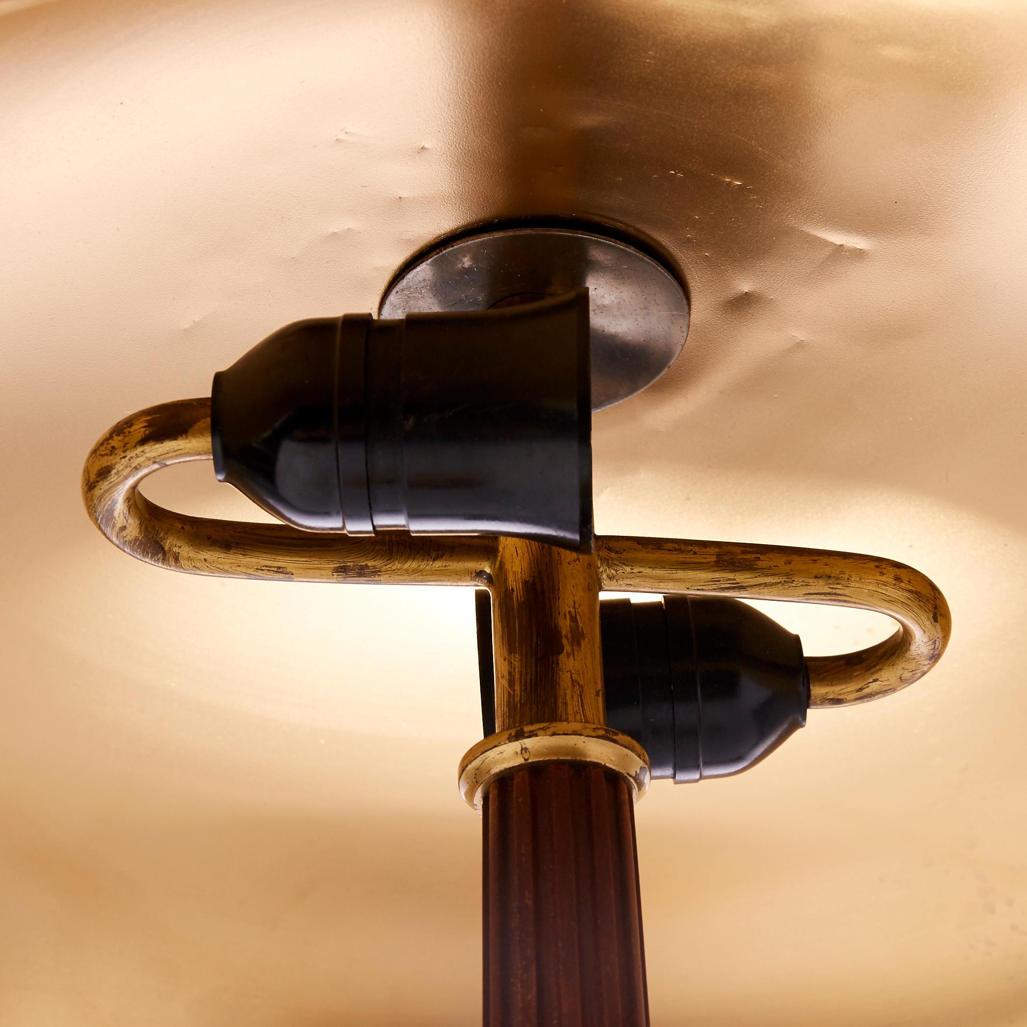 Brass and Mahogany Table Lamp by Böhlmarks, Sweden, 1940 In Good Condition In Madrid, ES