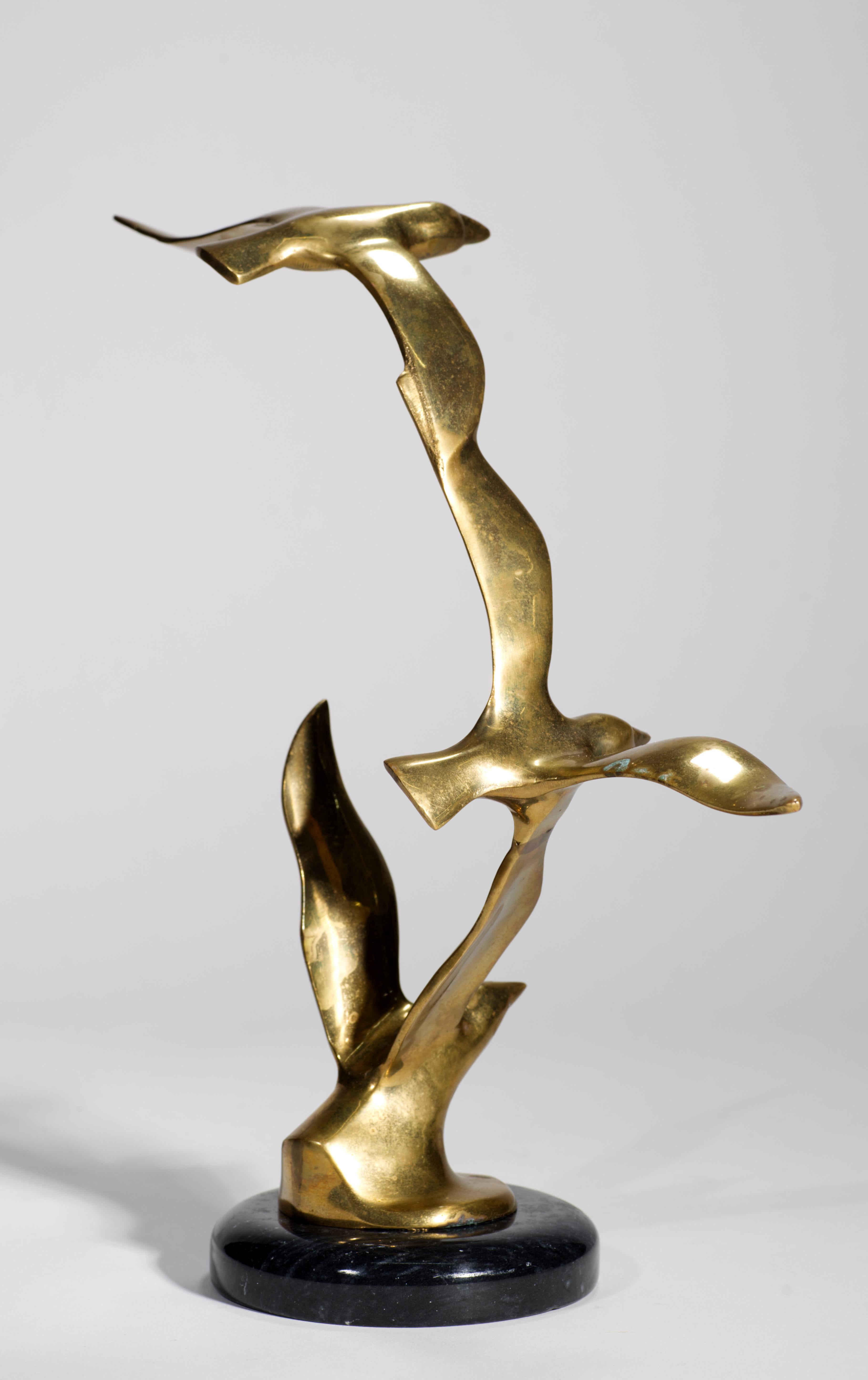 Americano Scultura di gabbiani in volo in ottone e marmo nello stile di Curtis Jere in vendita