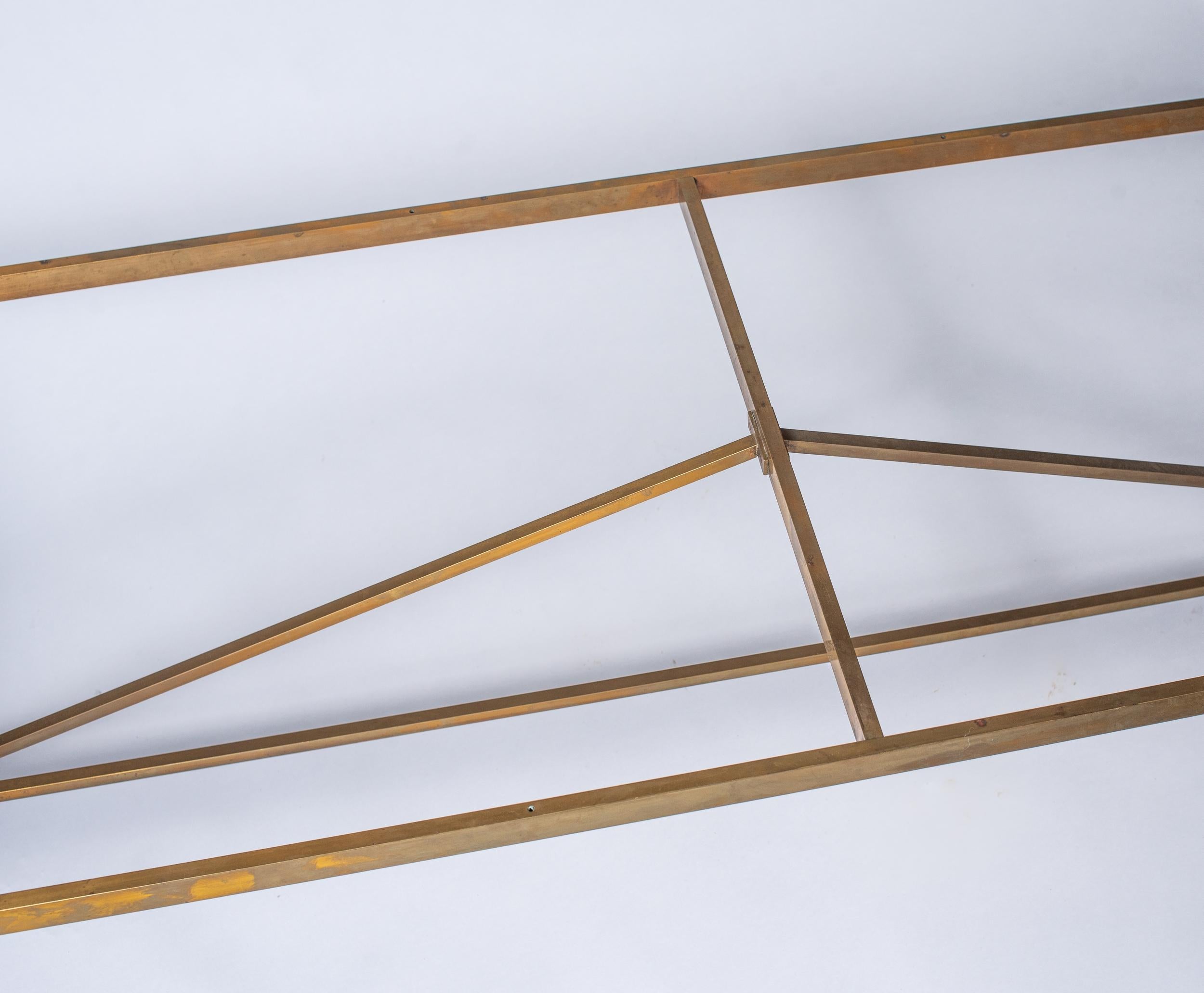 American Brass and marble coffee table, by Paul McCobb, USA circa 1955 / 1960 For Sale
