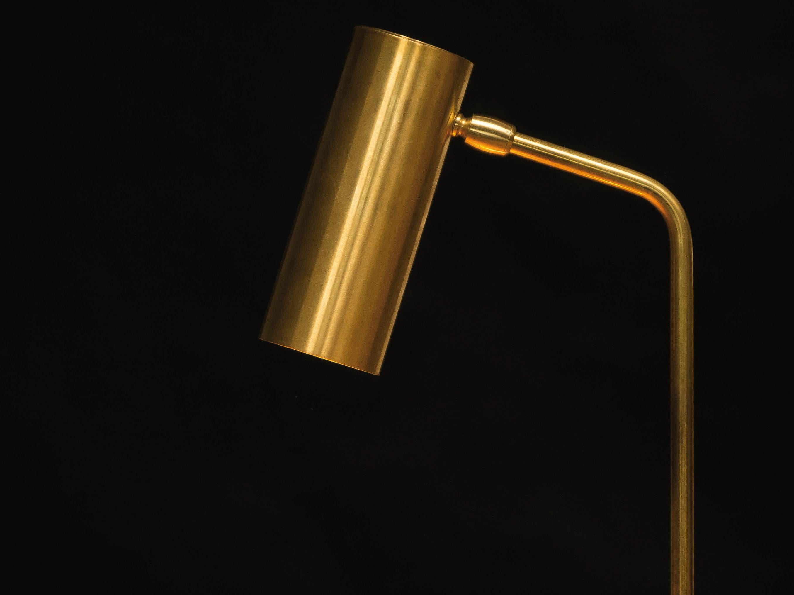 Handcrafted table lamp model 