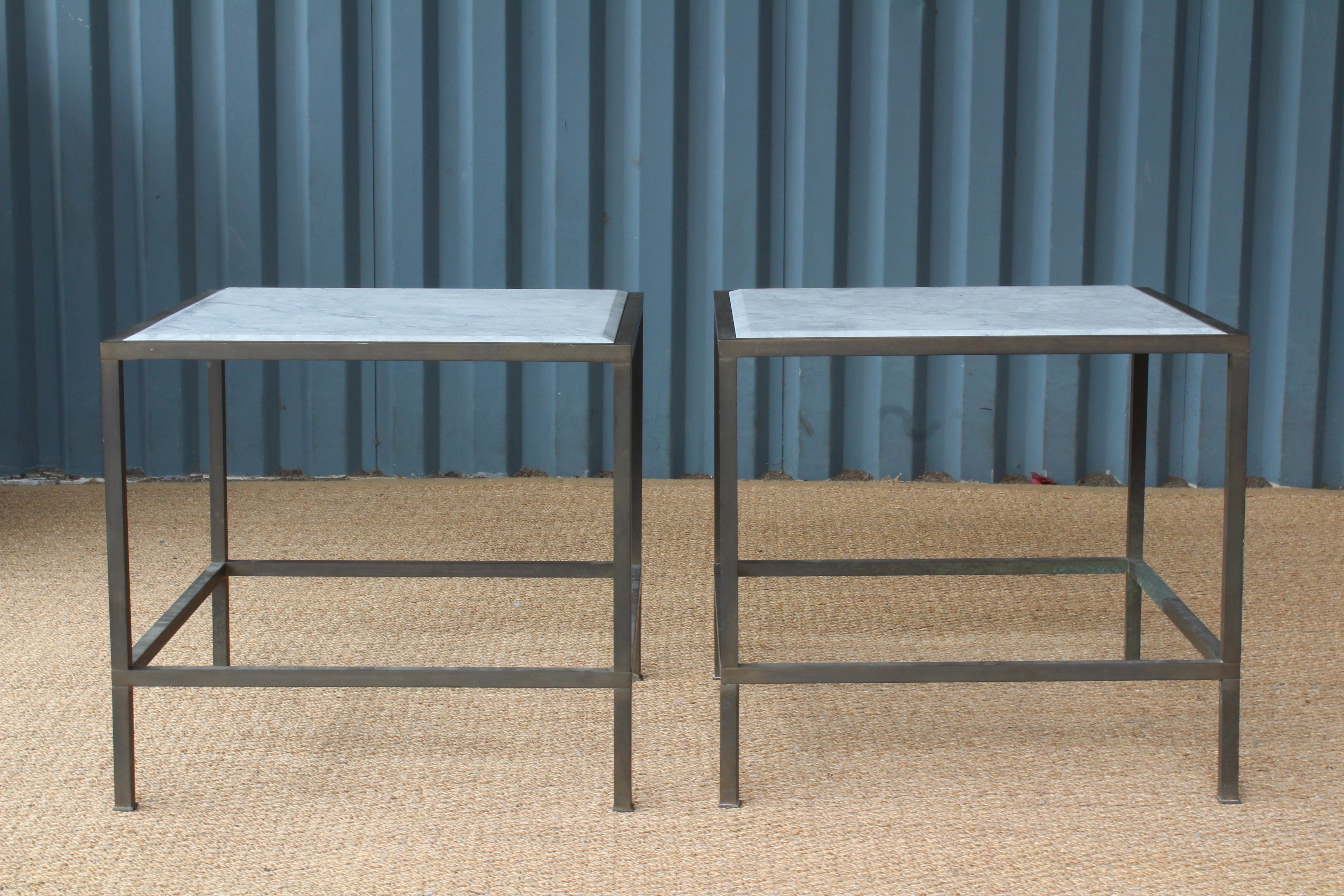 Mid-Century Modern Pair of Brass and Marble End Tables by Maison Jansen, France, 1950s.