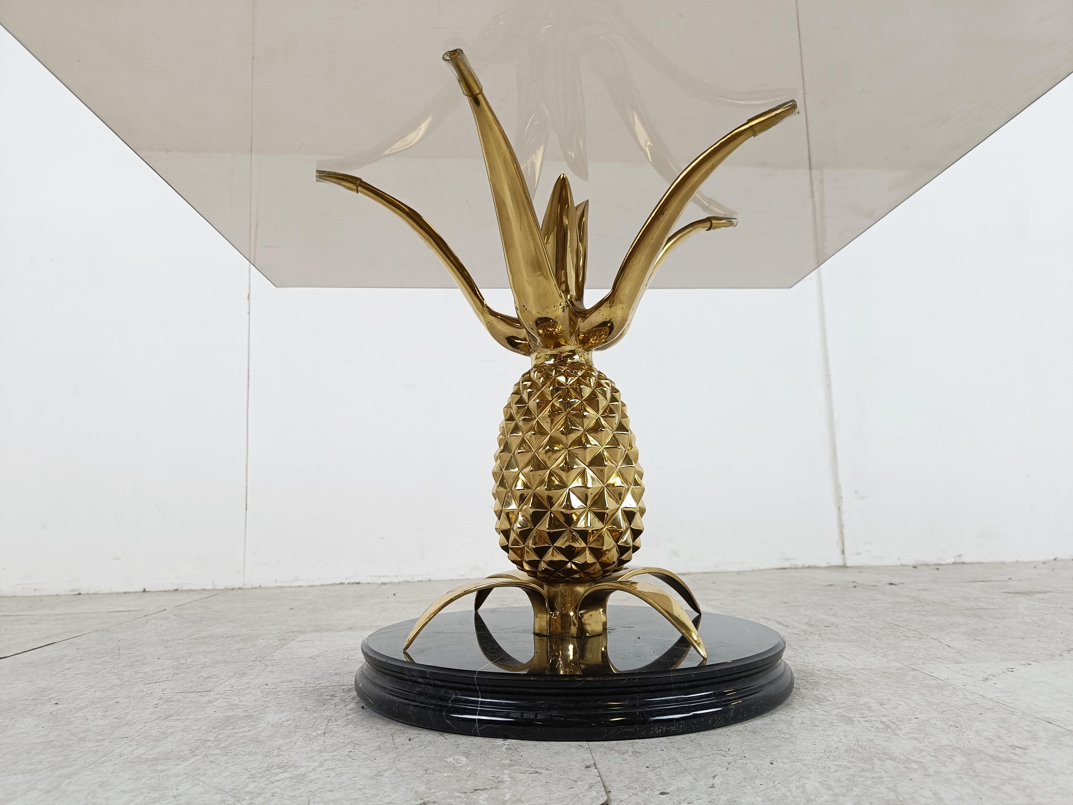 Brass and marble pineapple coffee table, 1970s For Sale 6