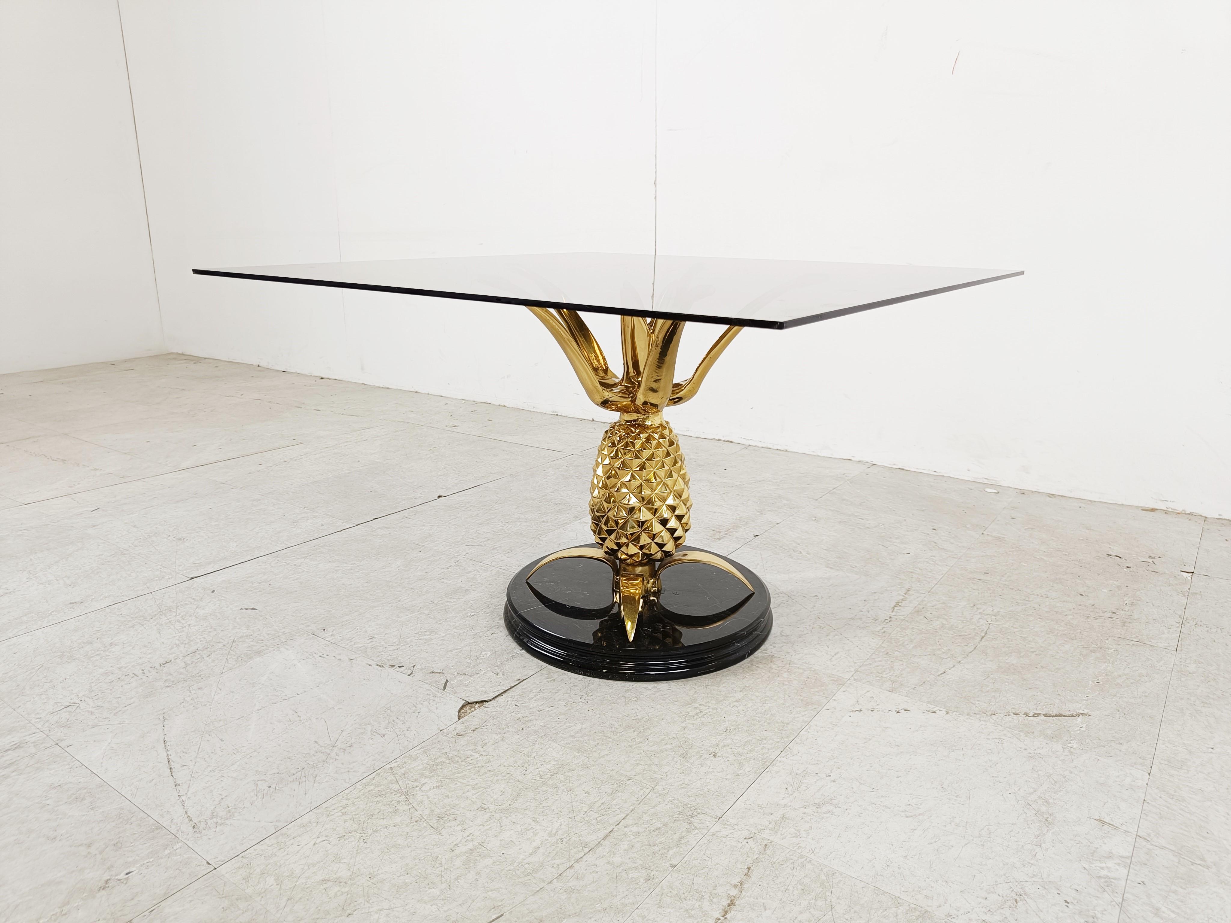 Brass and marble pineapple coffee table, 1970s For Sale 2