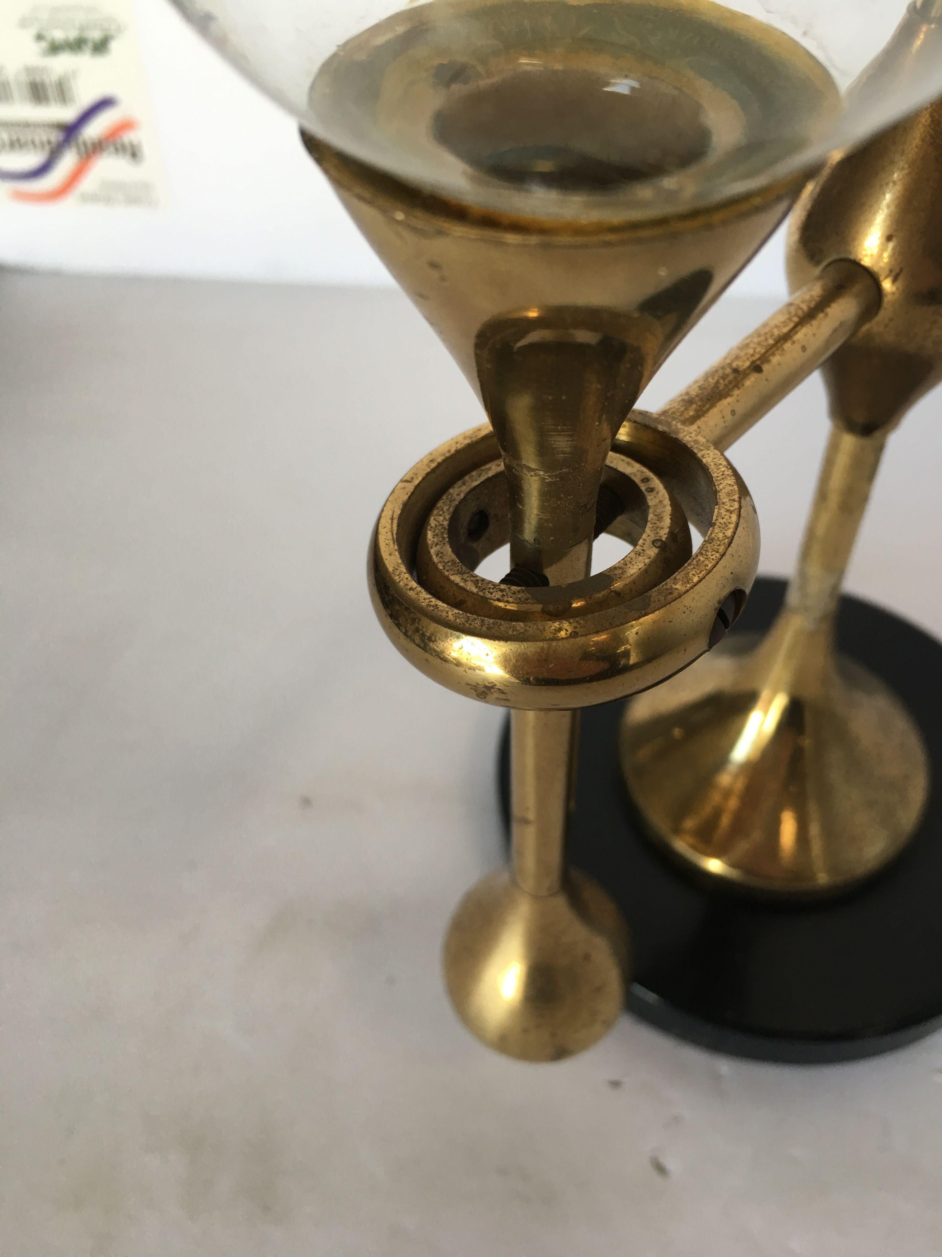 Brass and Marble Two-Arm Gyroscope Ship Oil Lamp Light In Excellent Condition In Van Nuys, CA