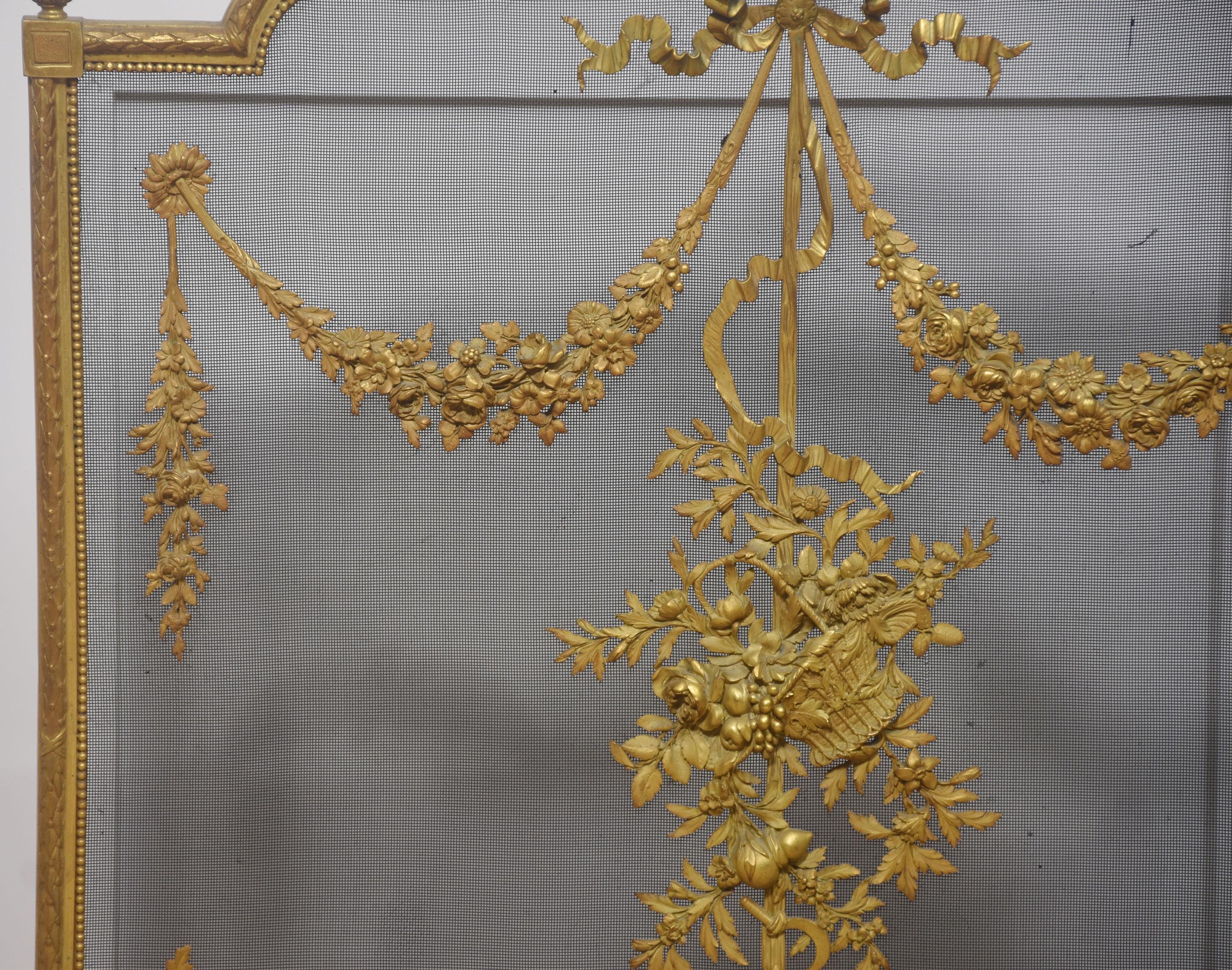 Brass and mesh French fire screen 4