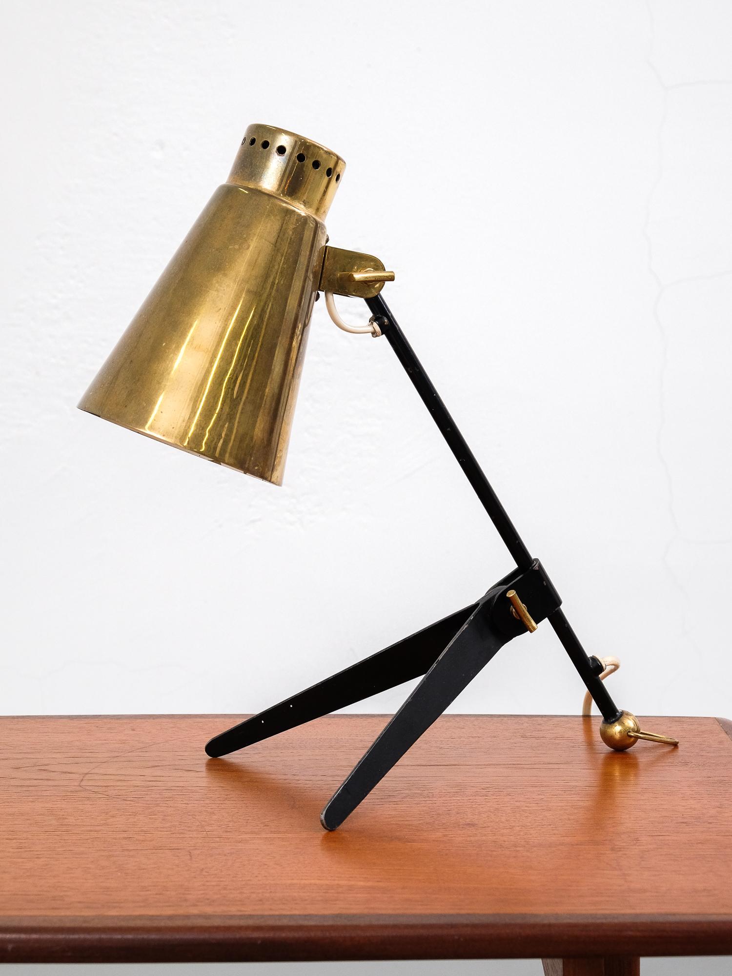 Painted Brass and Metal Table or Wall Lamp Model 'Ev70' by Itsu, Finland, 1950s