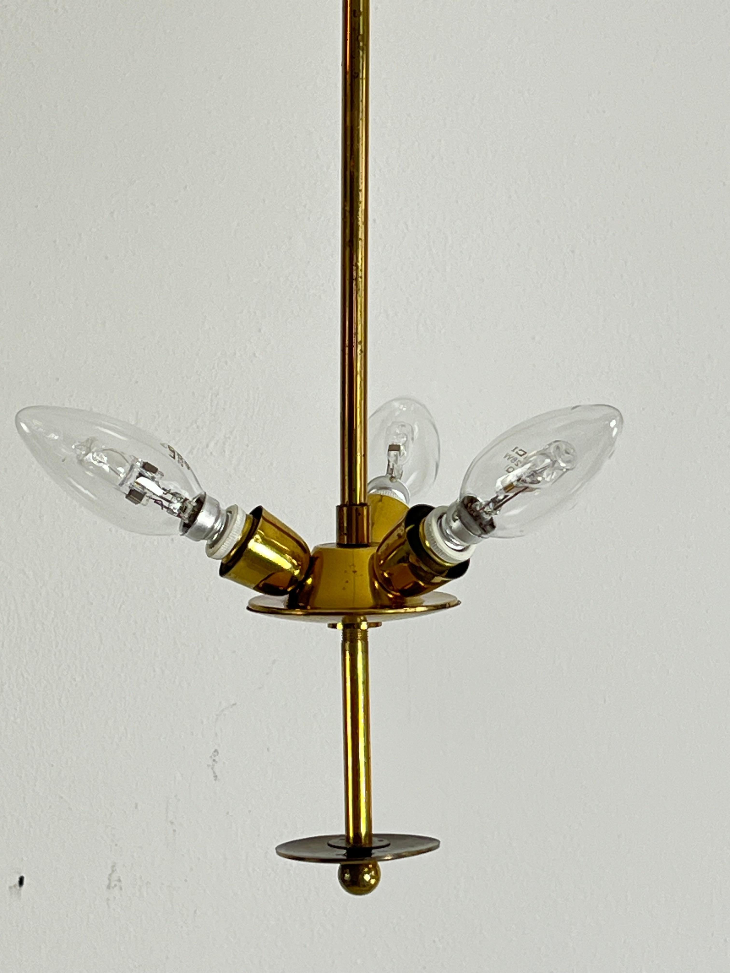 Brass and Murano Glass Chandelier Mid-Century Italian Design 1950s For Sale 2