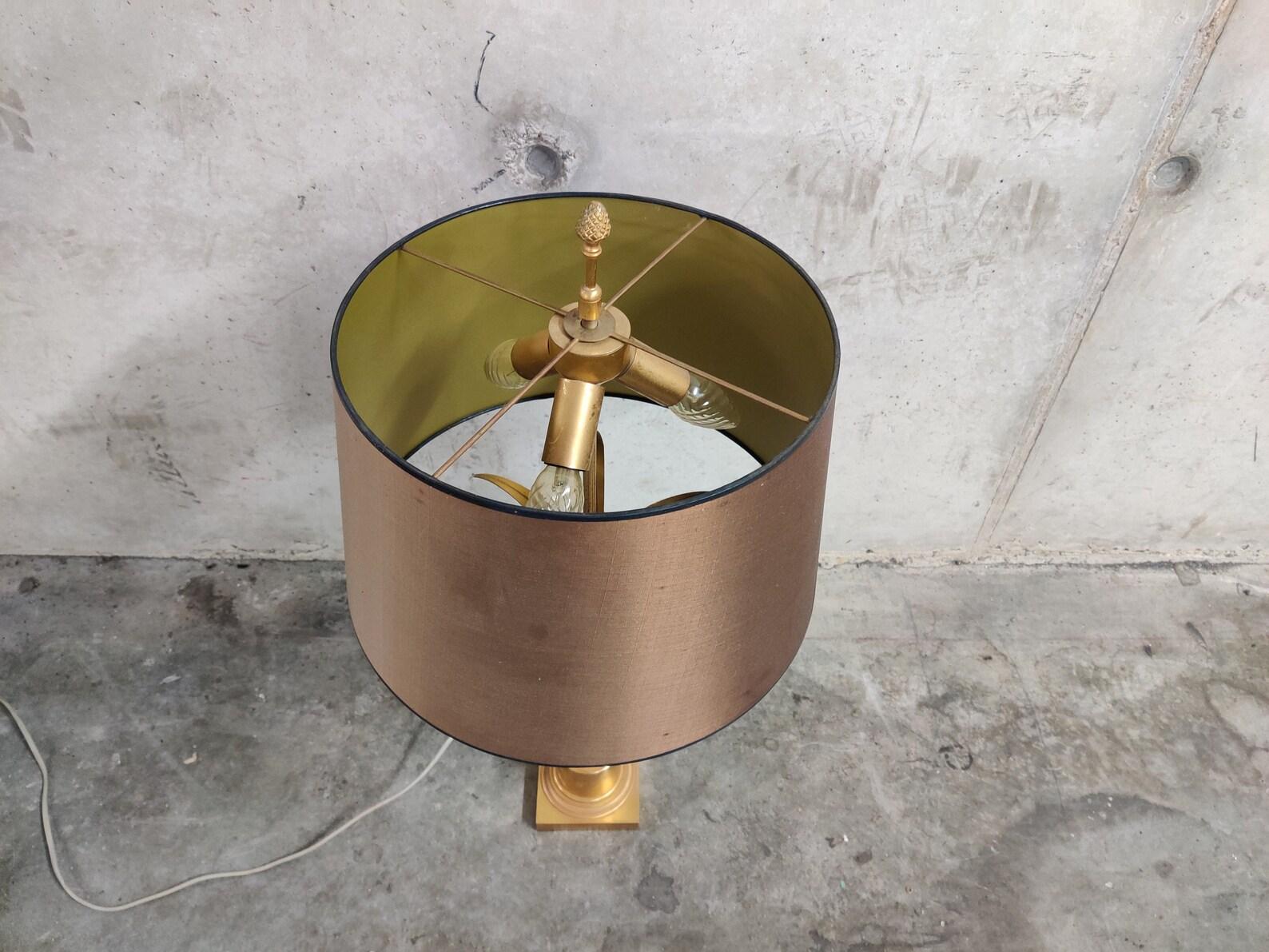 Brass and Opaline Pineapple Leaf Table Lamp, 1960s For Sale 1