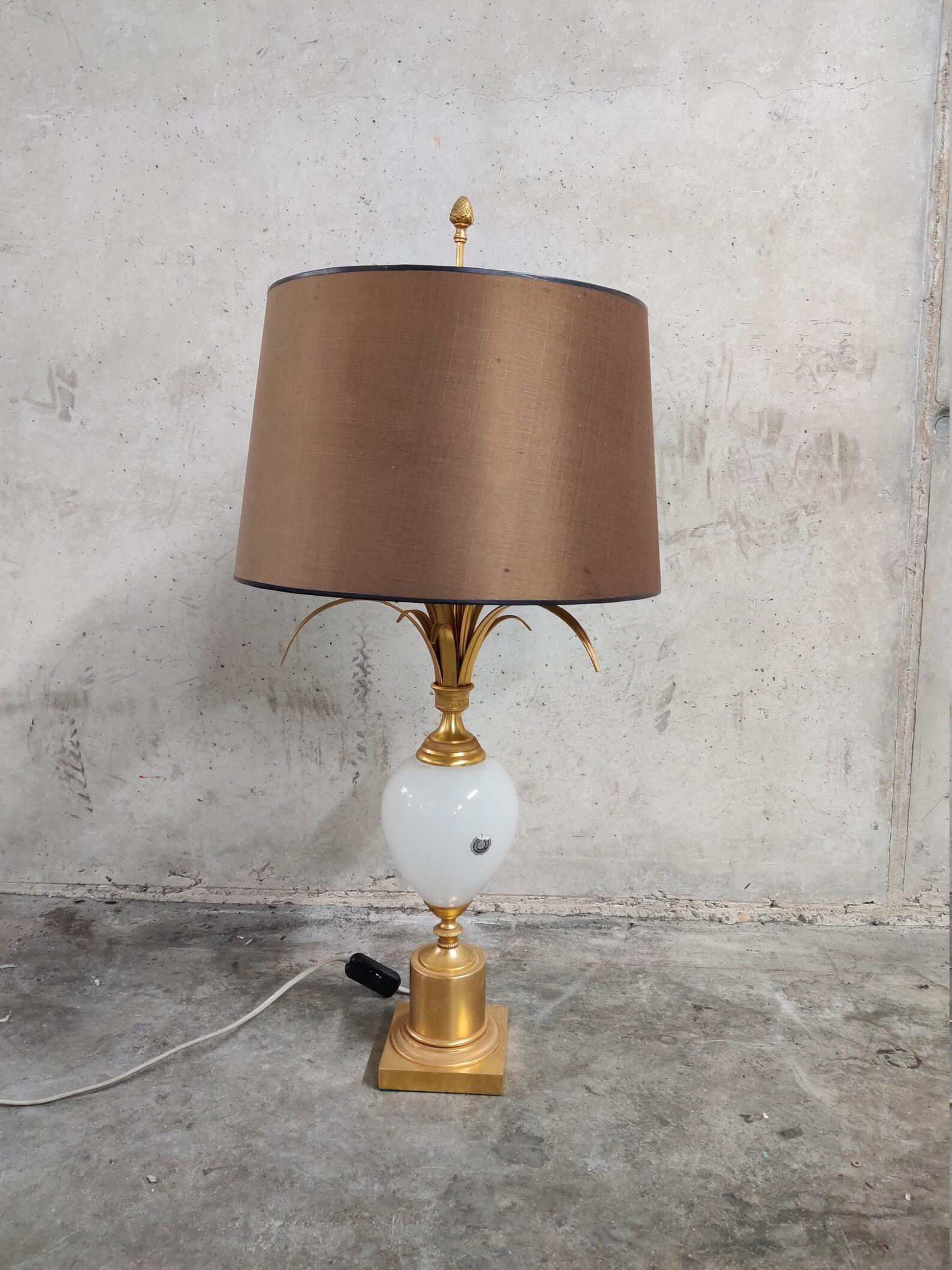 Brass and Opaline Pineapple Leaf Table Lamp, 1960s For Sale 3