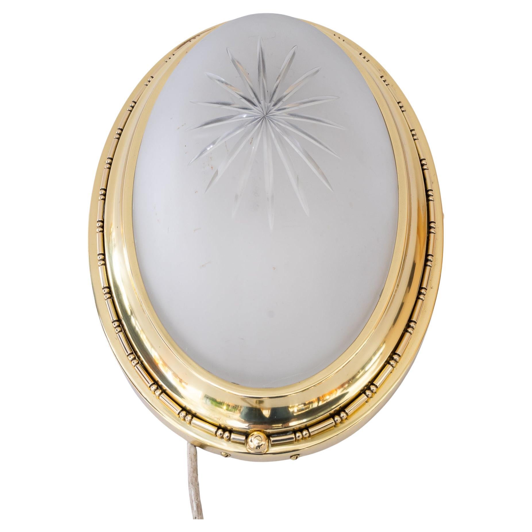 Plafonnier ou applique murale en laiton et verre taillé original vienne vers 1920 en vente