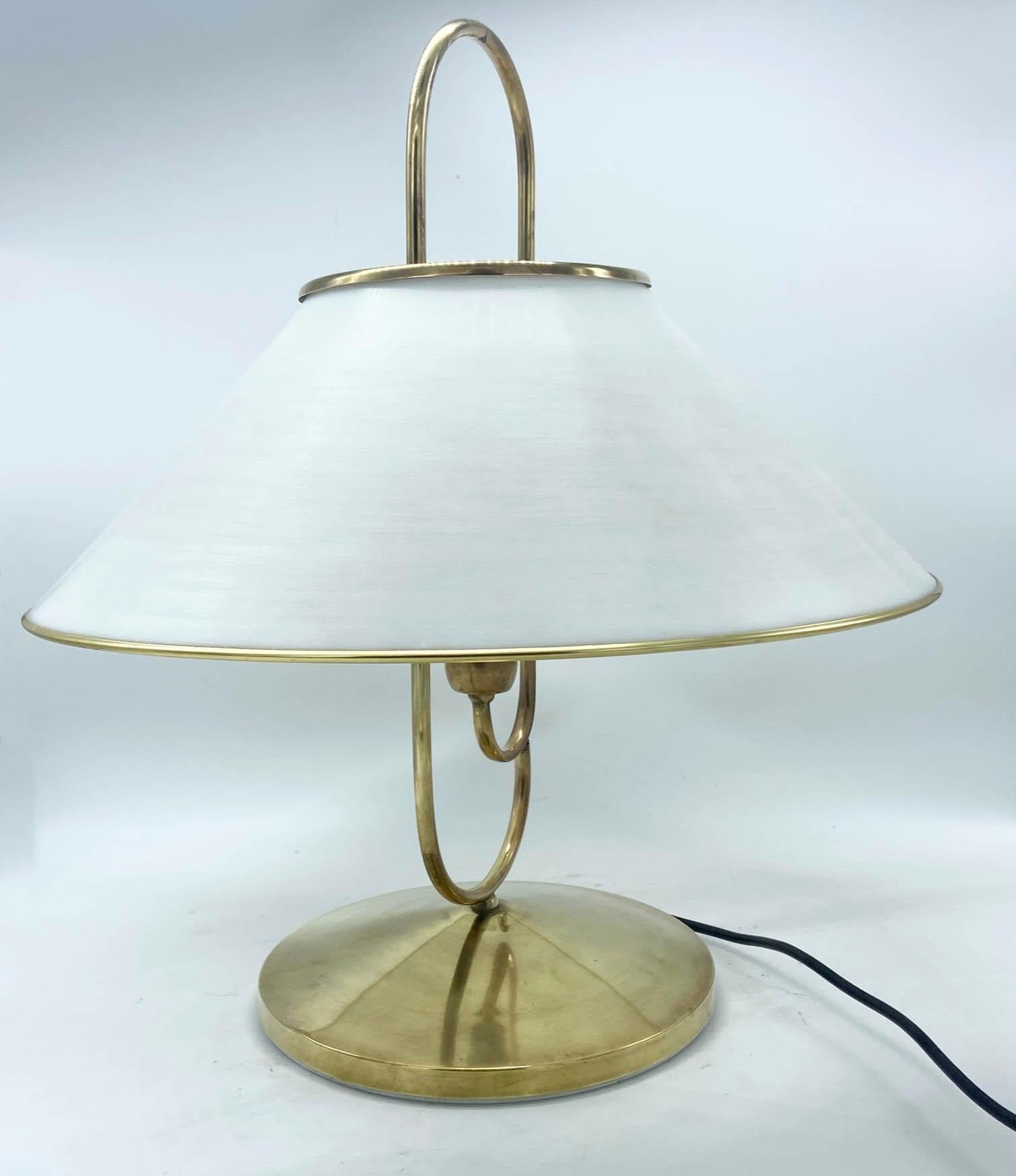 Mid-Century Modern Arredoluce Style Brass and Pespex Handle Table Lamp, Italy, 1950s
