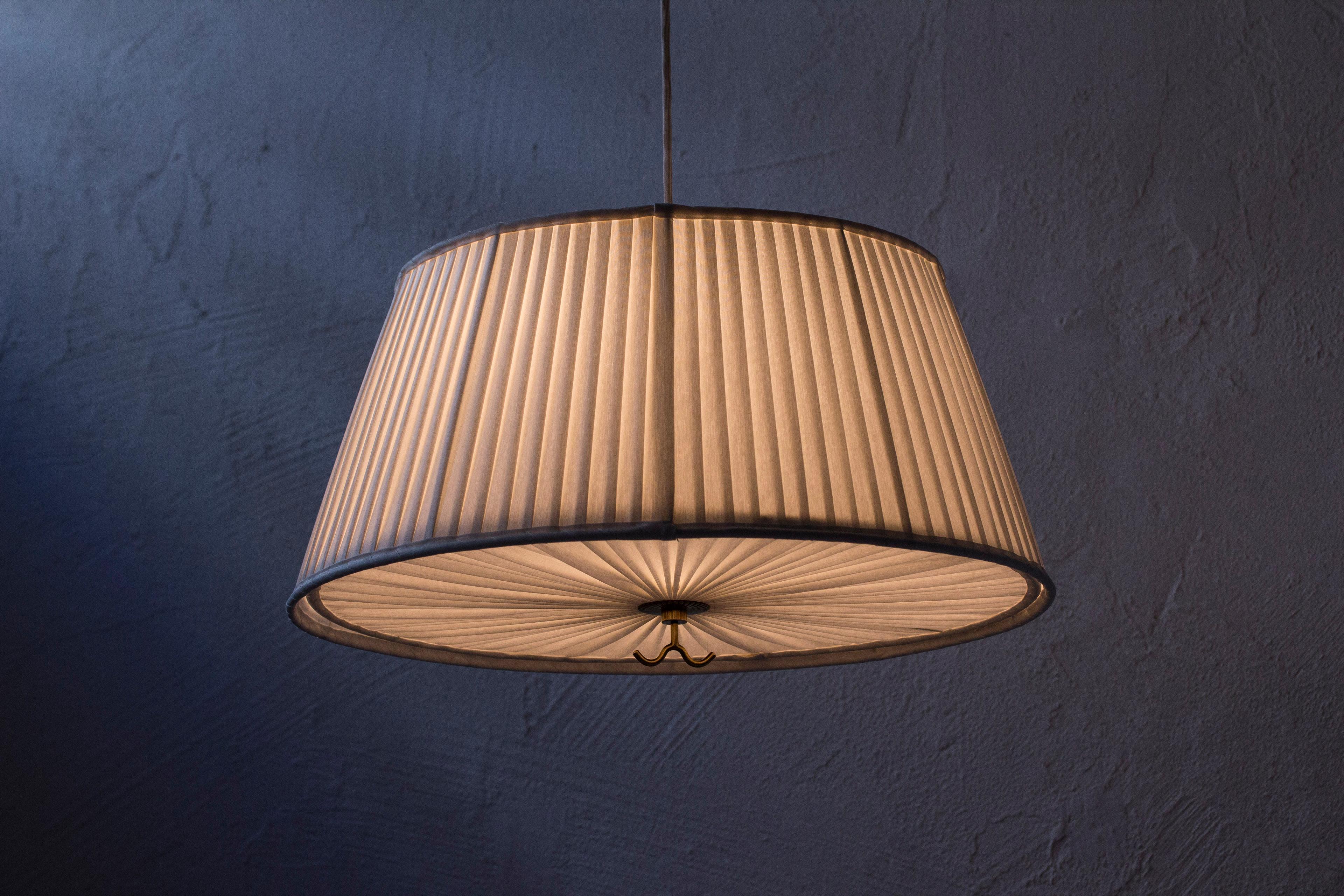 Brass and Pleated Fabric Ceiling Lamp 11558 by Harald Notini, Böhlmarks, Sweden 4