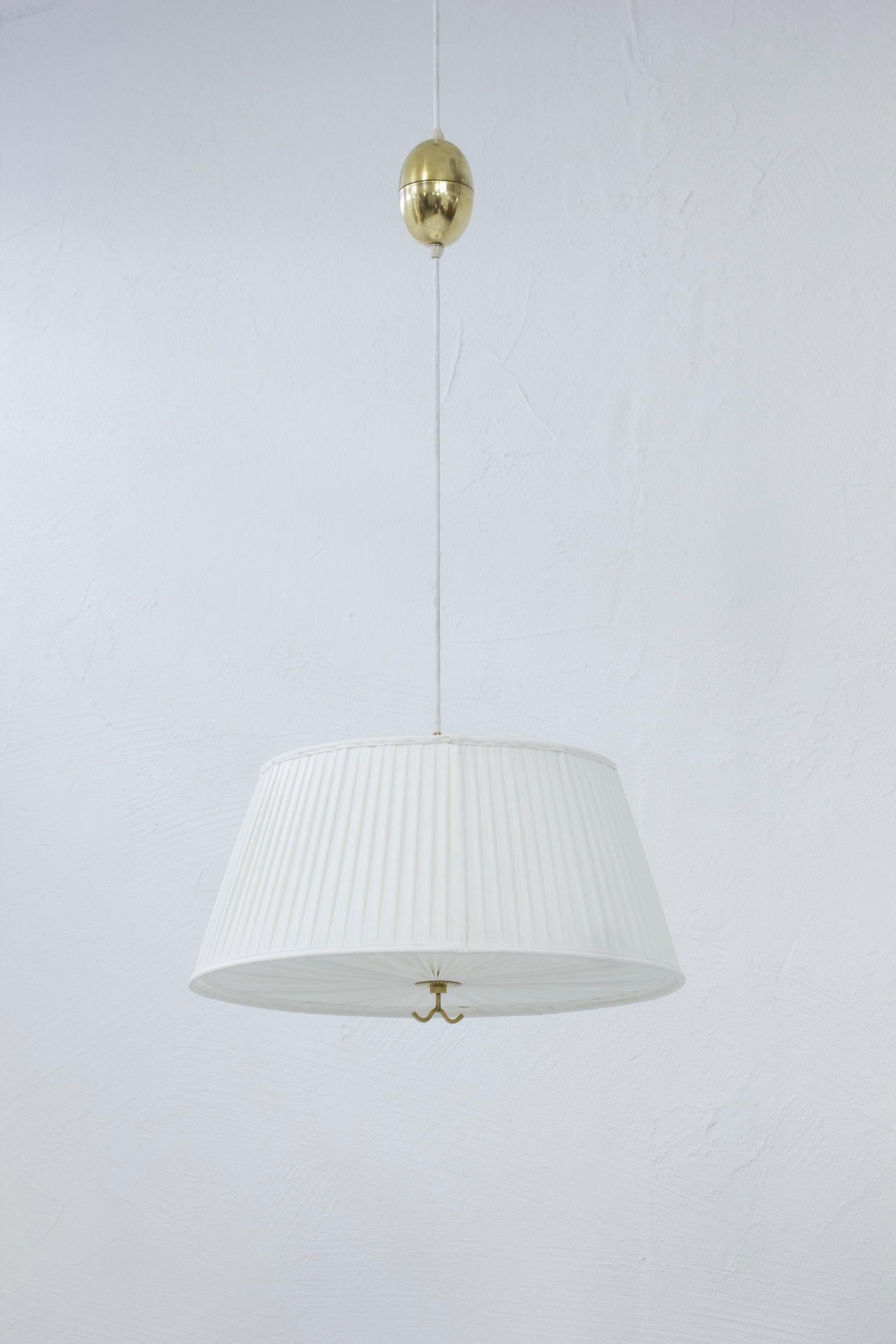 Scandinavian Modern Brass and Pleated Fabric Ceiling Lamp 11558 by Harald Notini, Böhlmarks, Sweden