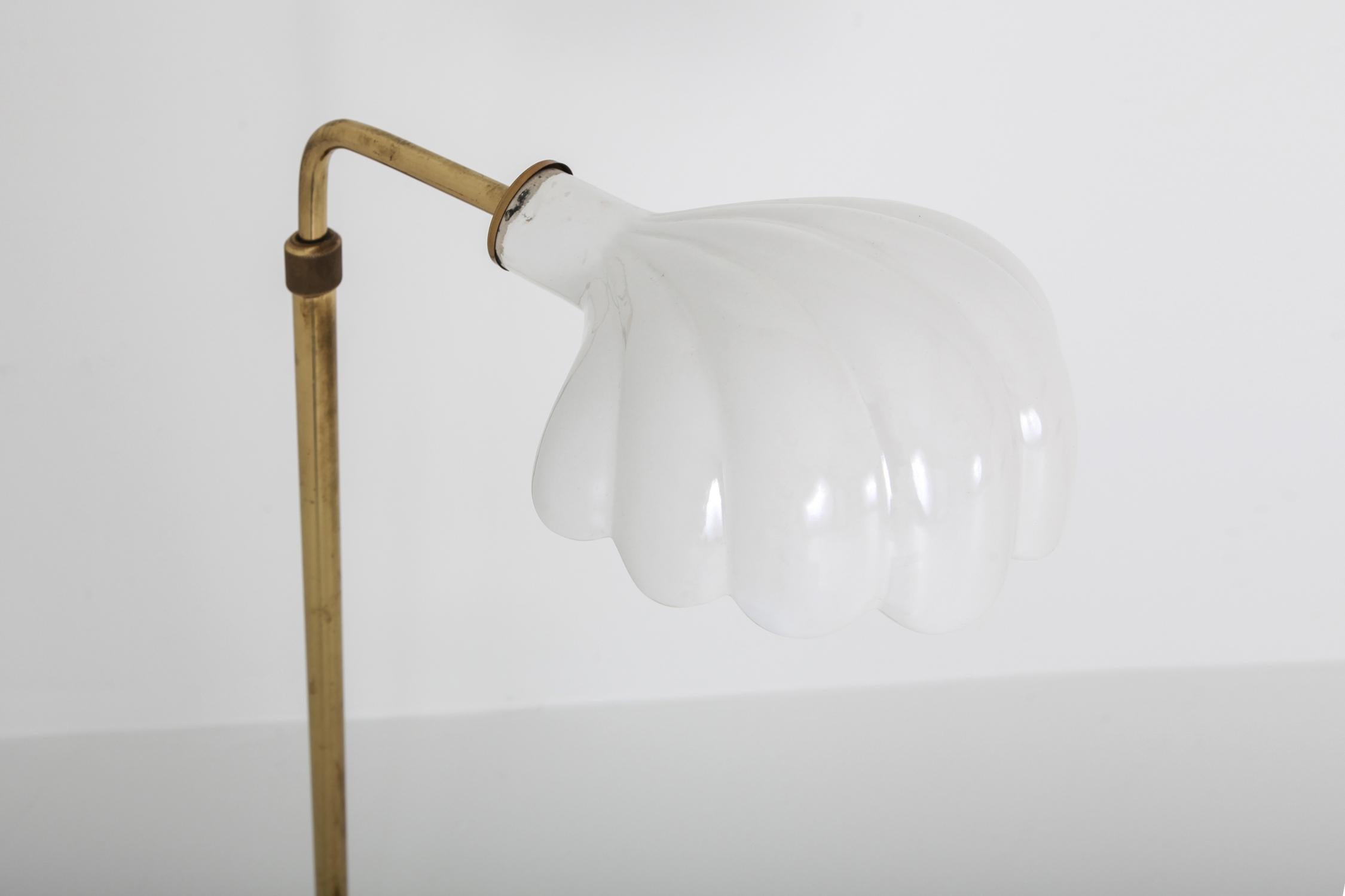 Brass and Porcelain Adjustable Angelo brotto Floor Lamp In Good Condition In Antwerp, BE