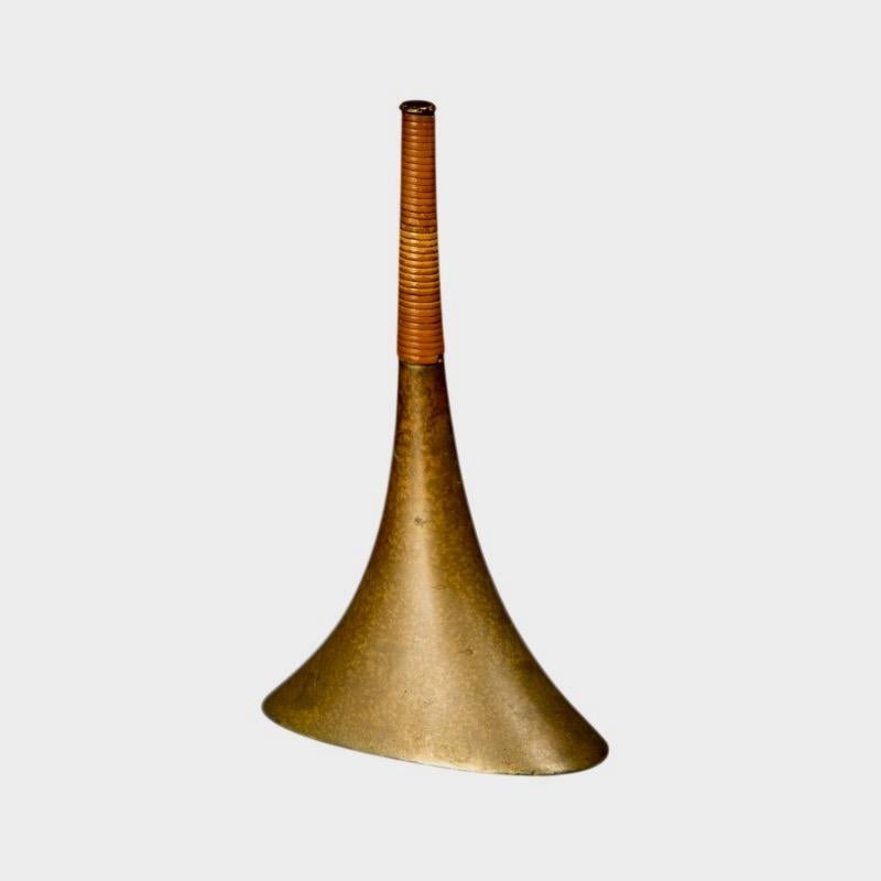 Brass and Rattan Bell, attributed to Carl Aubock, Mid-Century, Austria For Sale 2