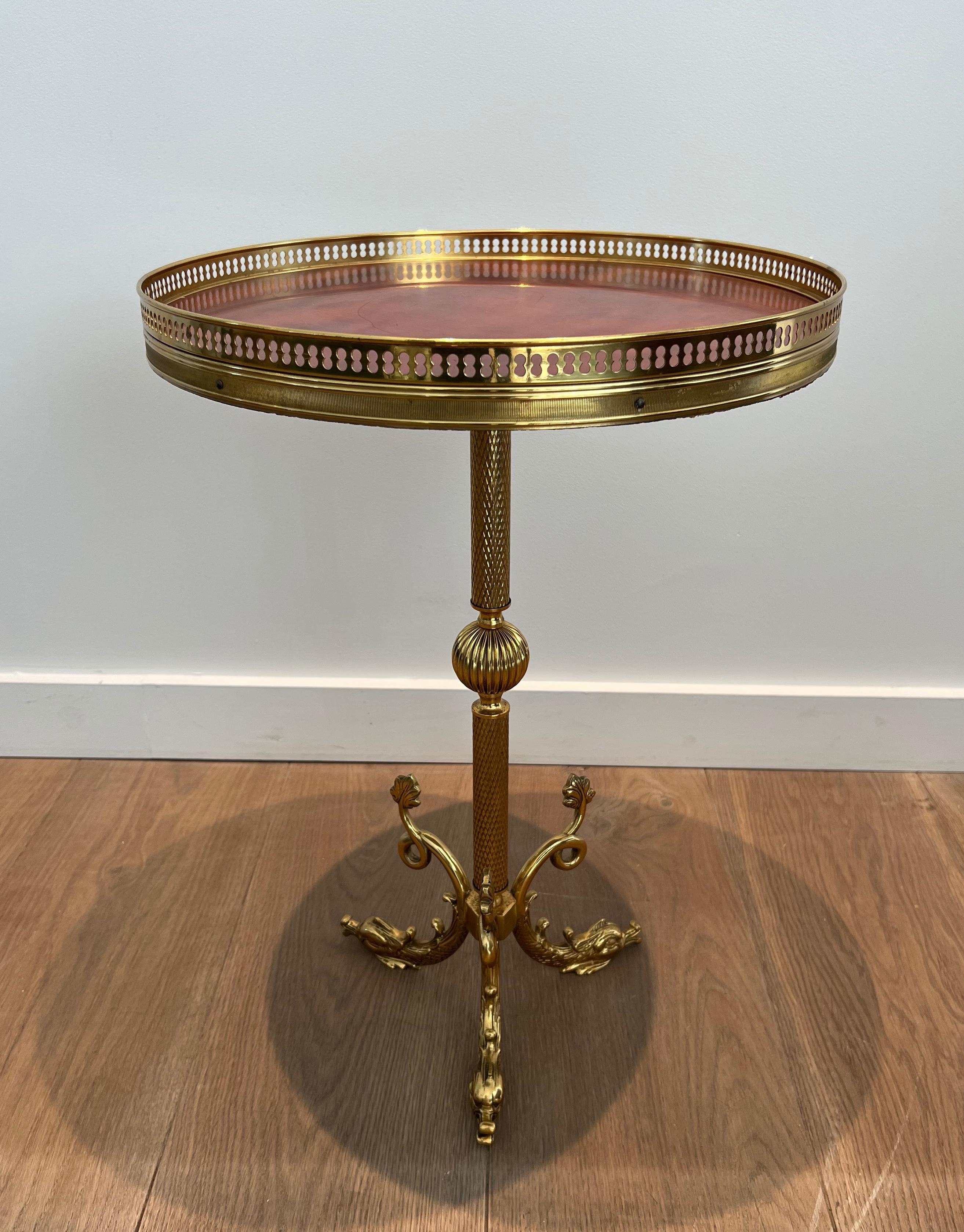 Brass and Red Celluloid Gueridon after Maison Jansen In Good Condition For Sale In Marcq-en-Barœul, Hauts-de-France