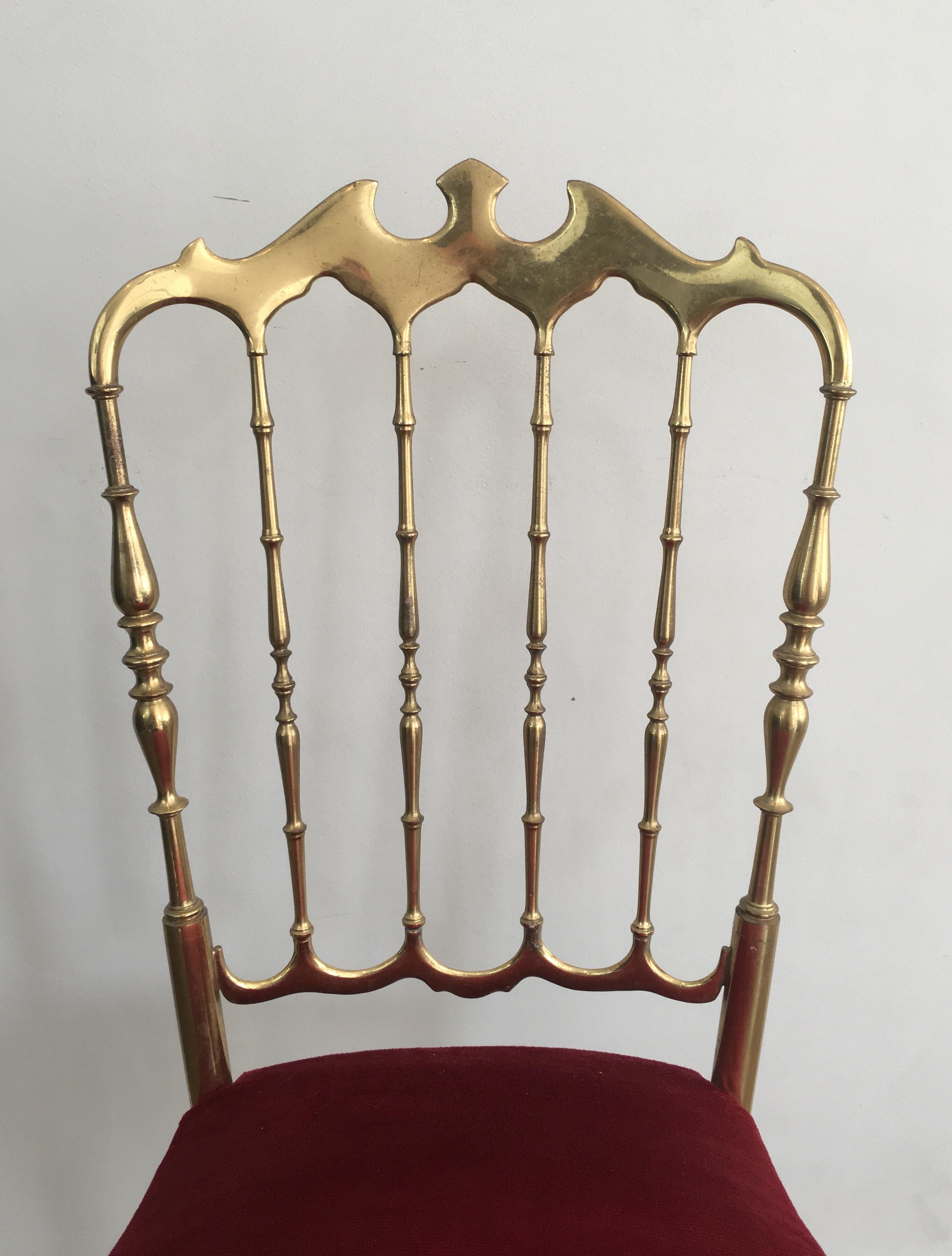 Brass and Red Velvet Chiavari Chair, circa 1940 In Good Condition For Sale In Marcq-en-Barœul, Hauts-de-France