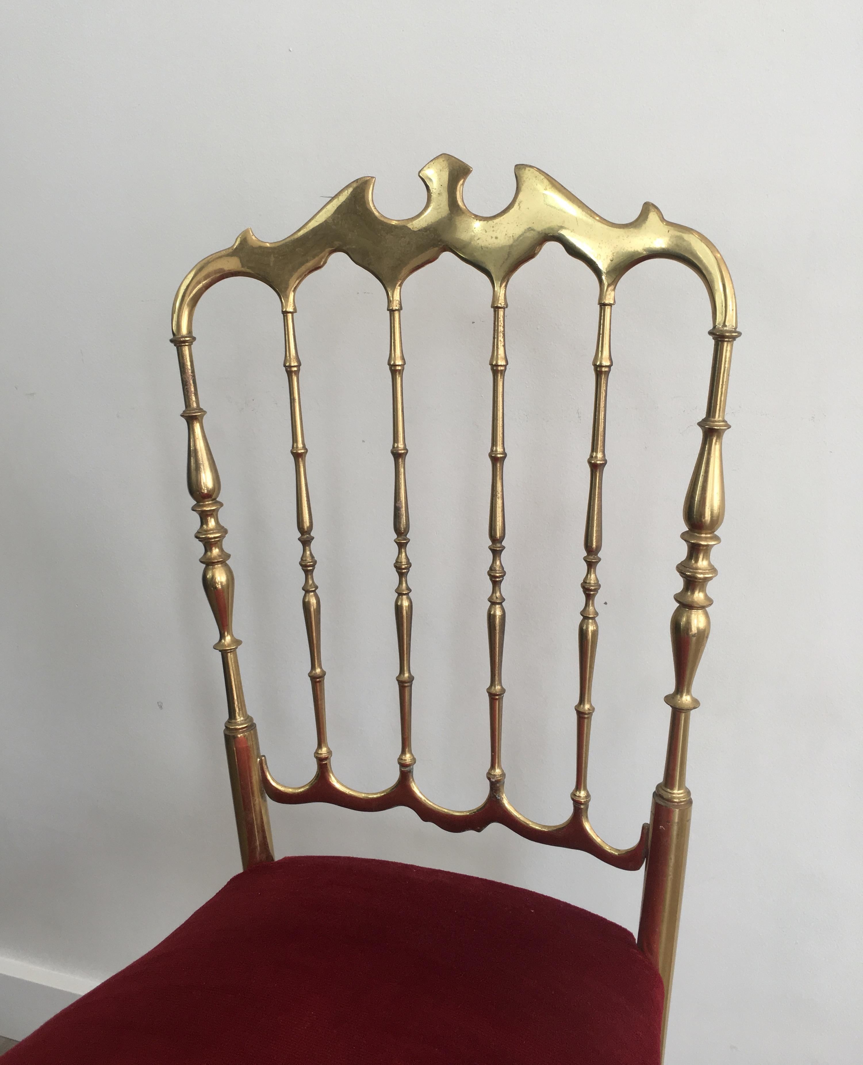 Sedia Chiavari in ottone e velluto rosso, 1940 circa In condizioni buone in vendita a Marcq-en-Barœul, Hauts-de-France
