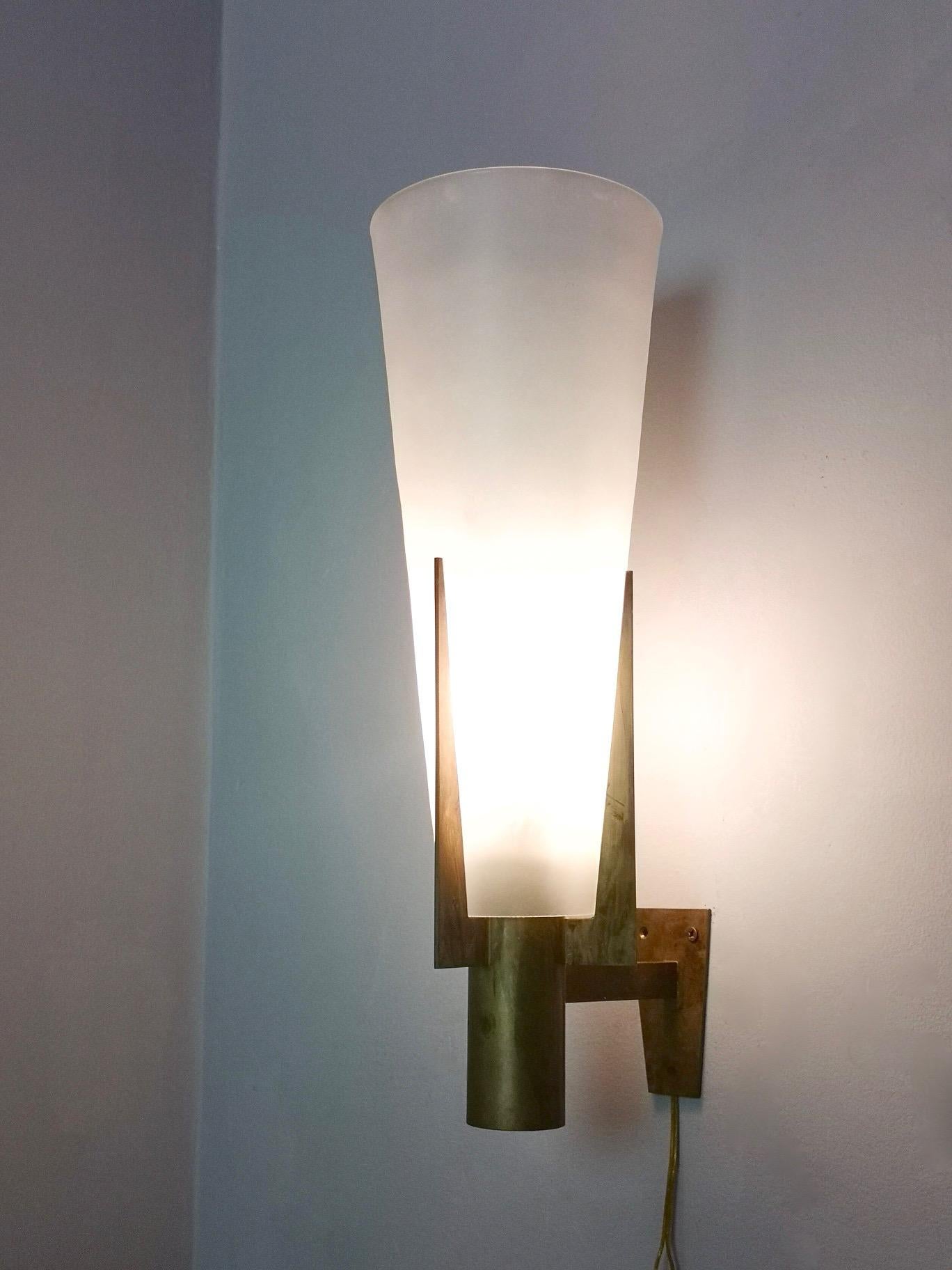 Mid-Century Modern Vintage Brass and Satin Glass Conical Wall Sconce by Stilnovo Model 2021, Italy