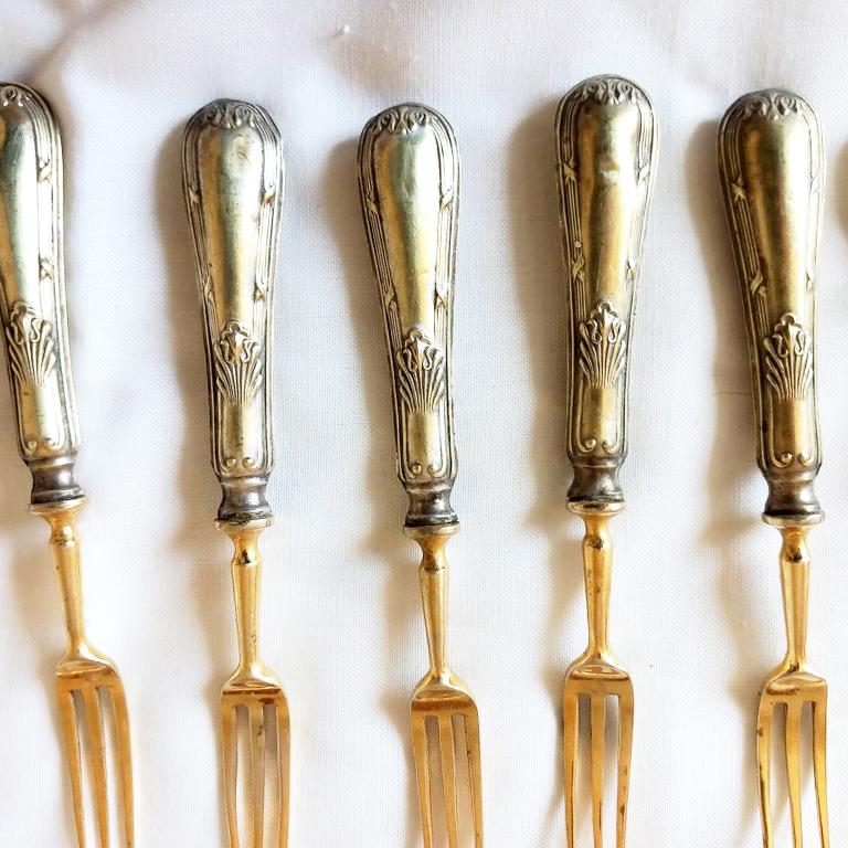 Brass Silver Dessert Serving Pieces, Forks Dessert Knives Early 20th Art Deco For Sale 9