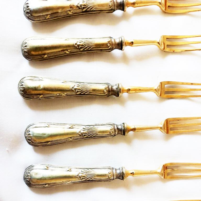 Brass Silver Dessert Serving Pieces, Forks Dessert Knives Early 20th Art Deco In Good Condition For Sale In Mombuey, Zamora