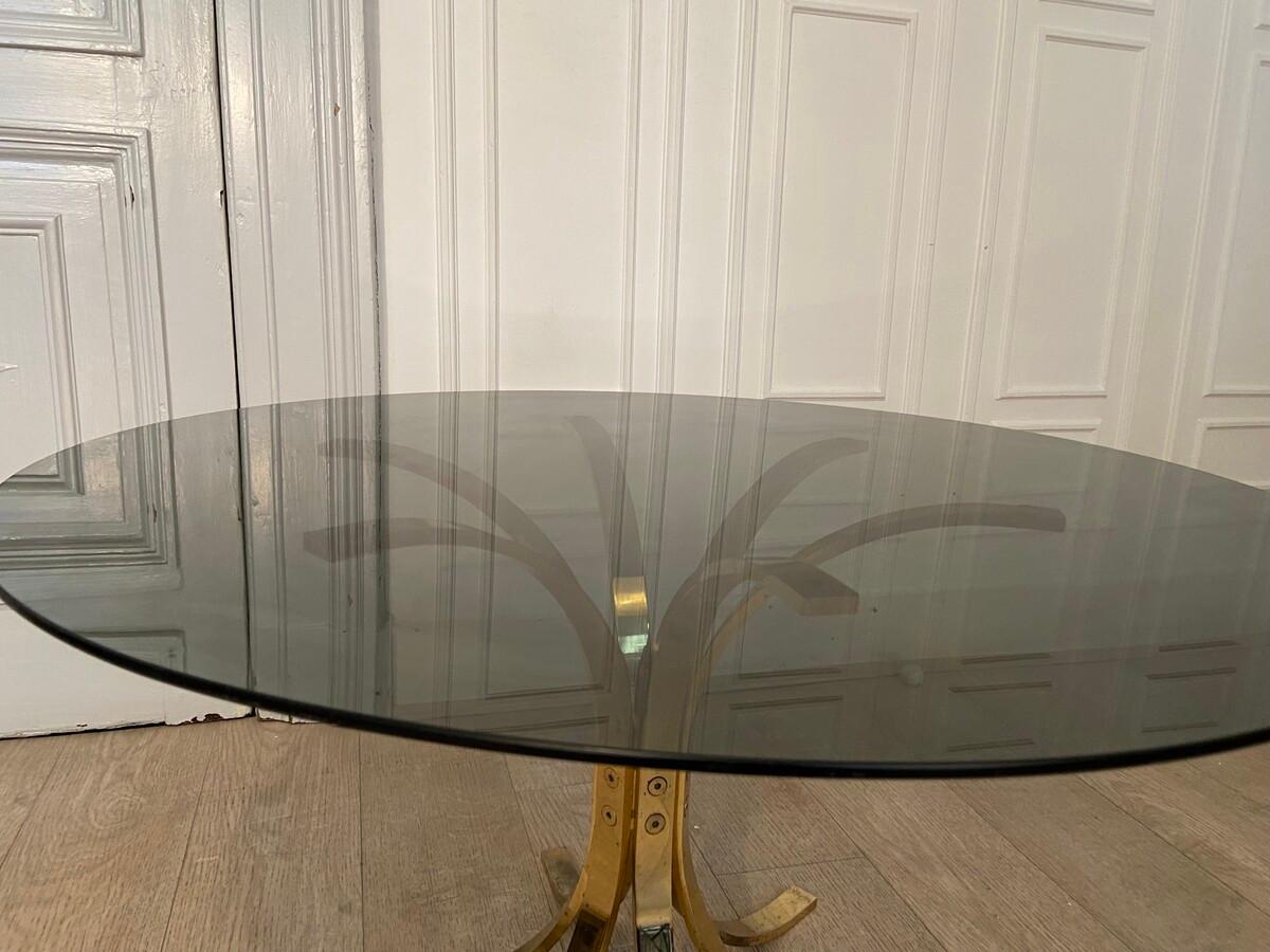 Brass and Smoked Glass Coffee Table In Good Condition For Sale In Brussels , BE