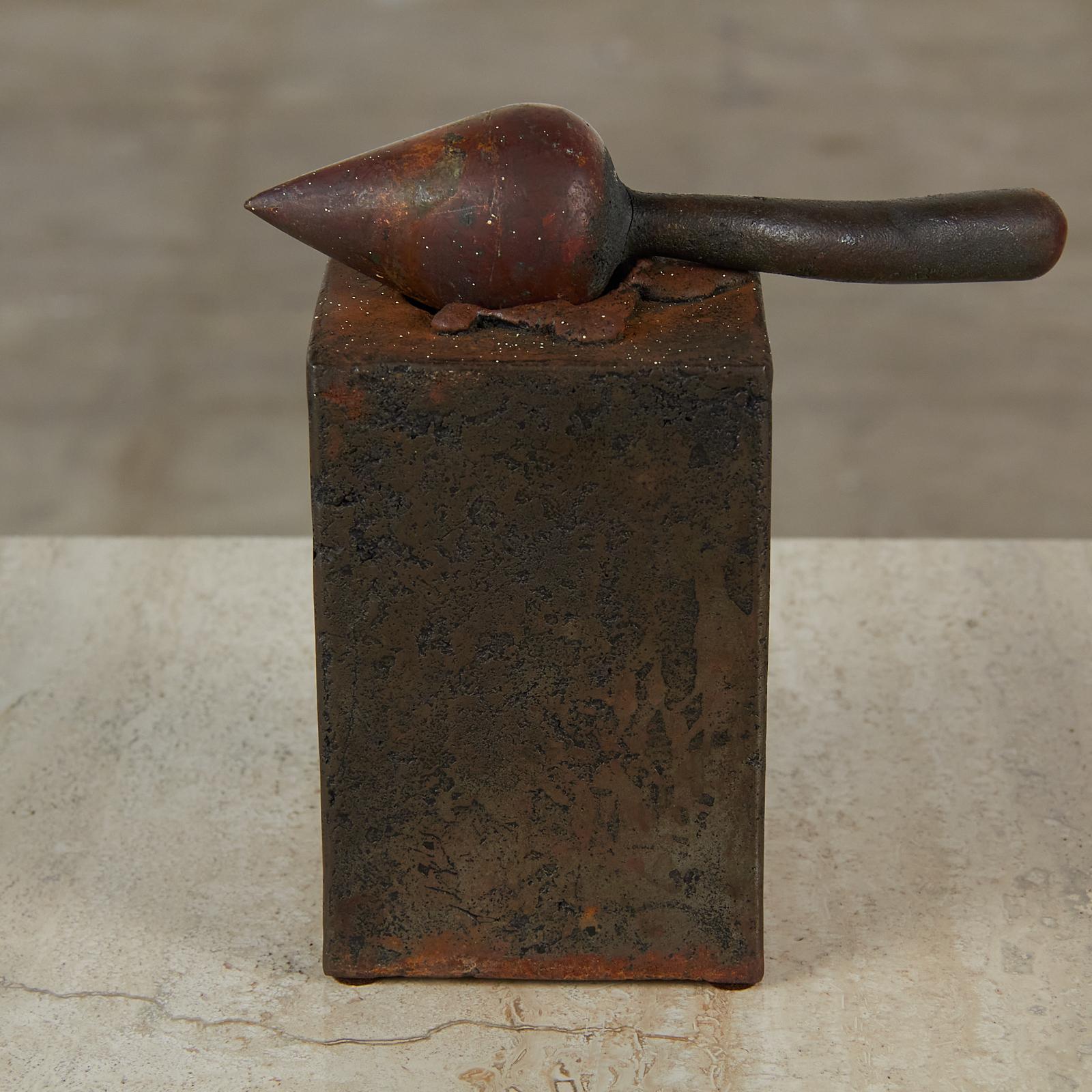 XX secolo Scultura astratta in ottone e acciaio in vendita
