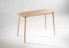 Mesa auxiliar de latón y acero de Lukasz Friedrich