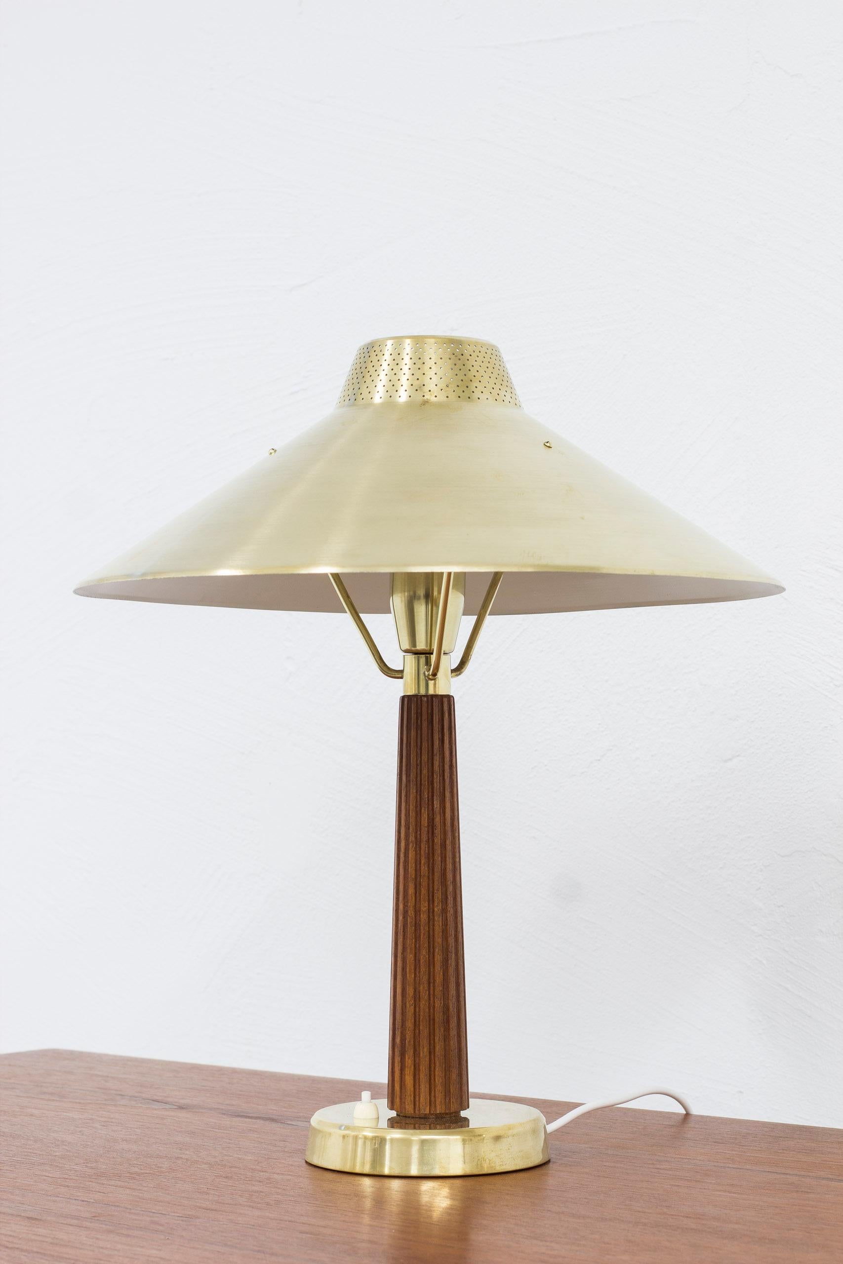 Scandinavian Modern Brass and Teak Table Lamp 716 by Hans Bergström for Ateljé Lyktan, 1950s