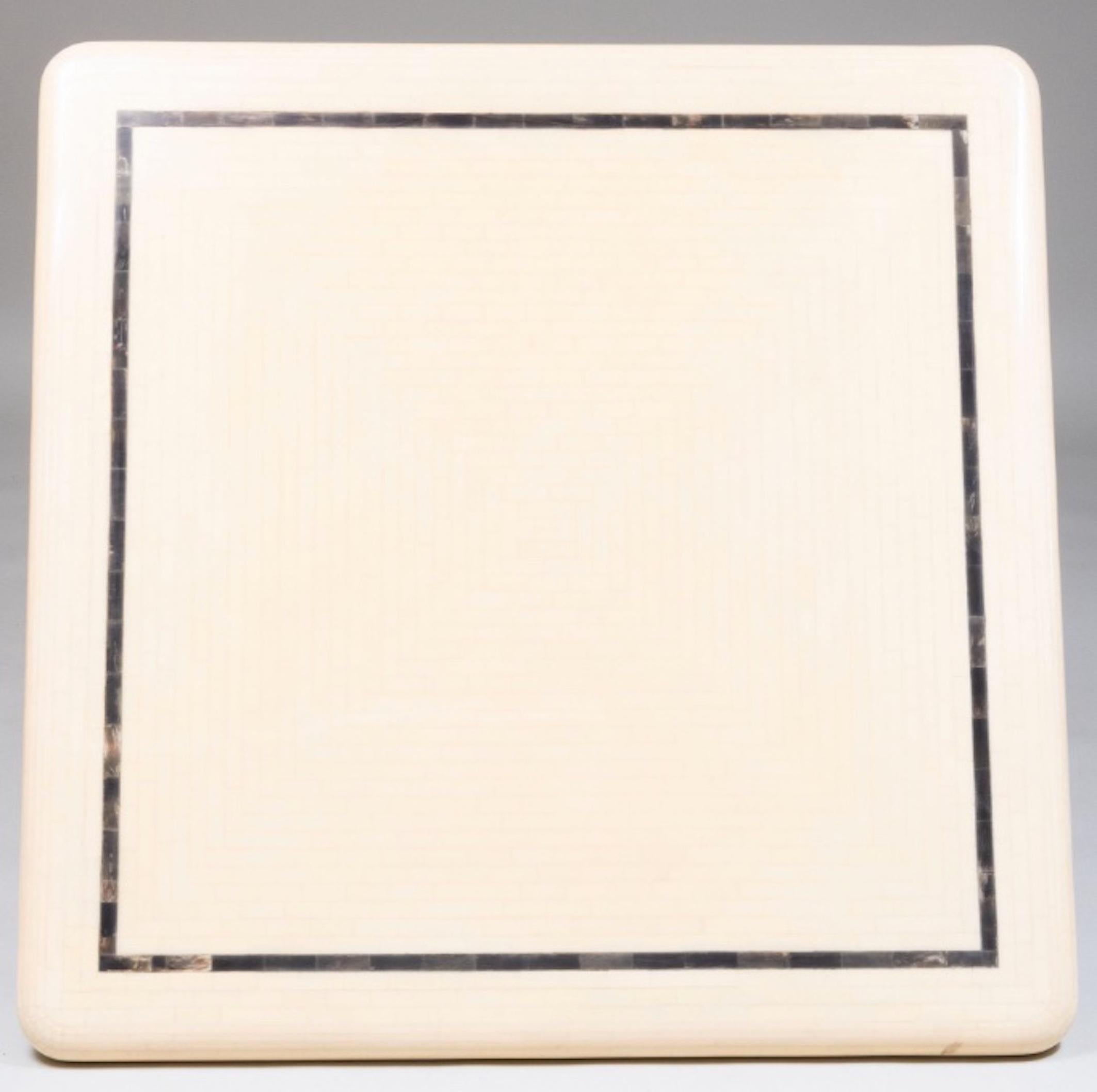 Fin du 20e siècle Table basse en laiton et corne tessellée à la manière de Karl Springer en vente