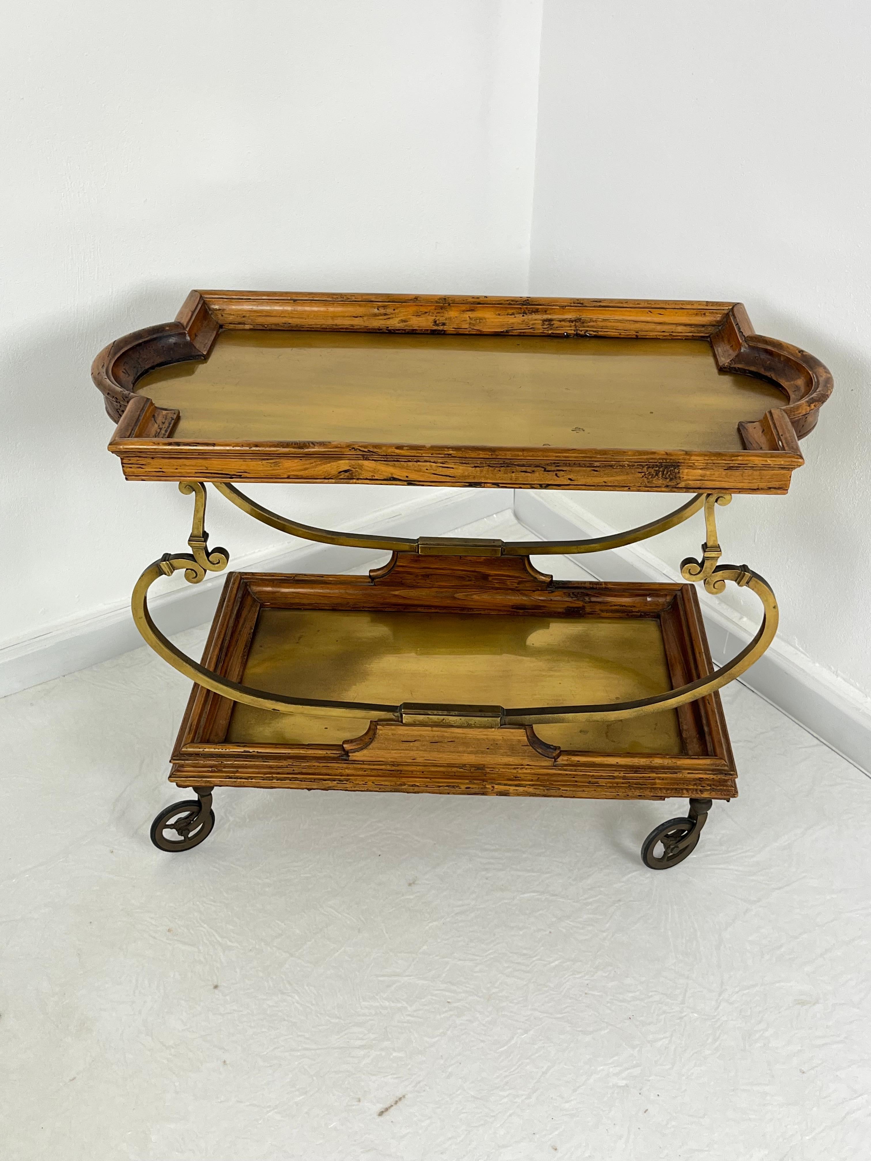 Carrello da bar in ottone e noce, attribuito a Chapman, anni '50 in vendita 2