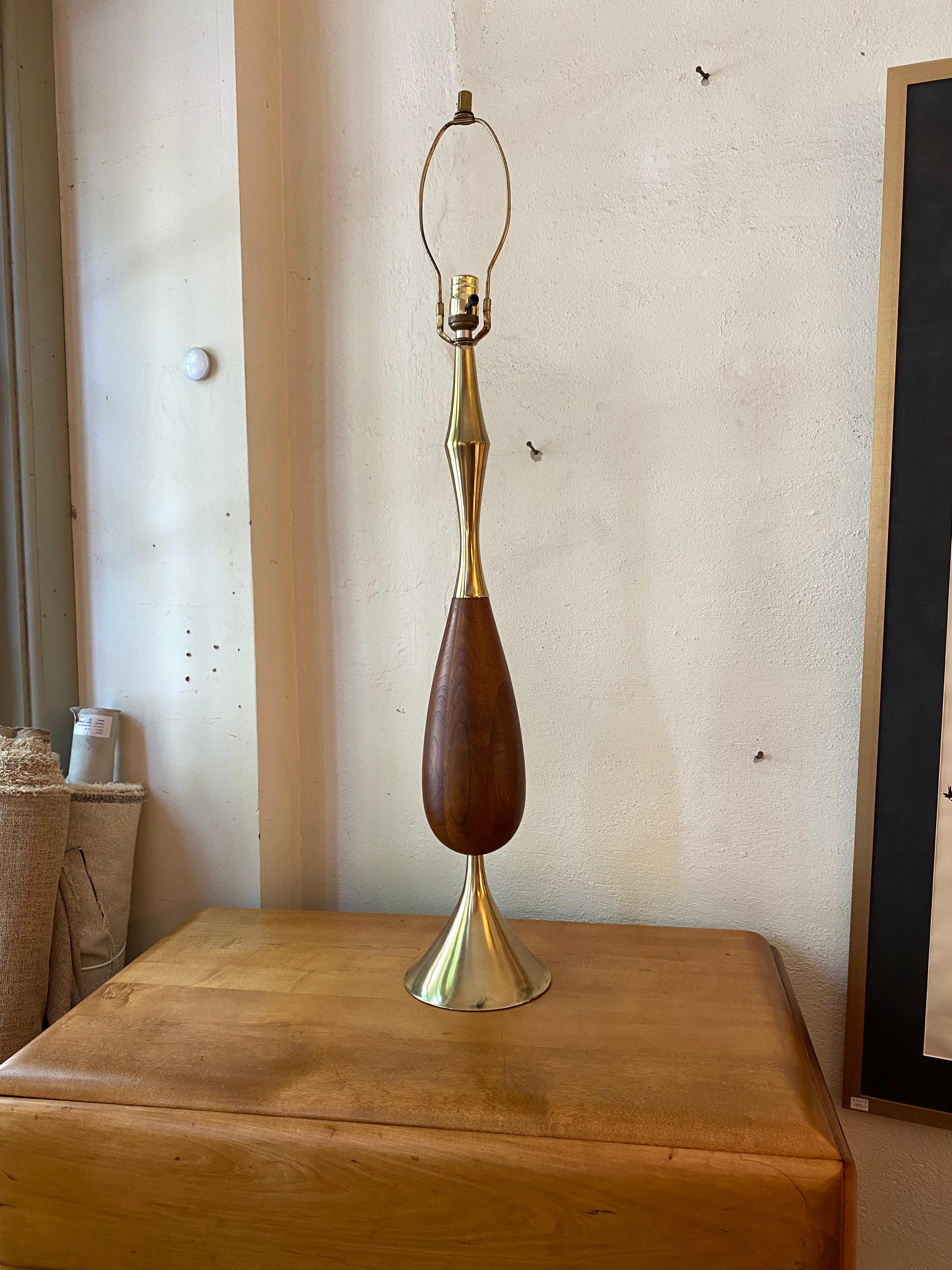 Brass and Walnut Laurel Lighting Style Table Lamp 1