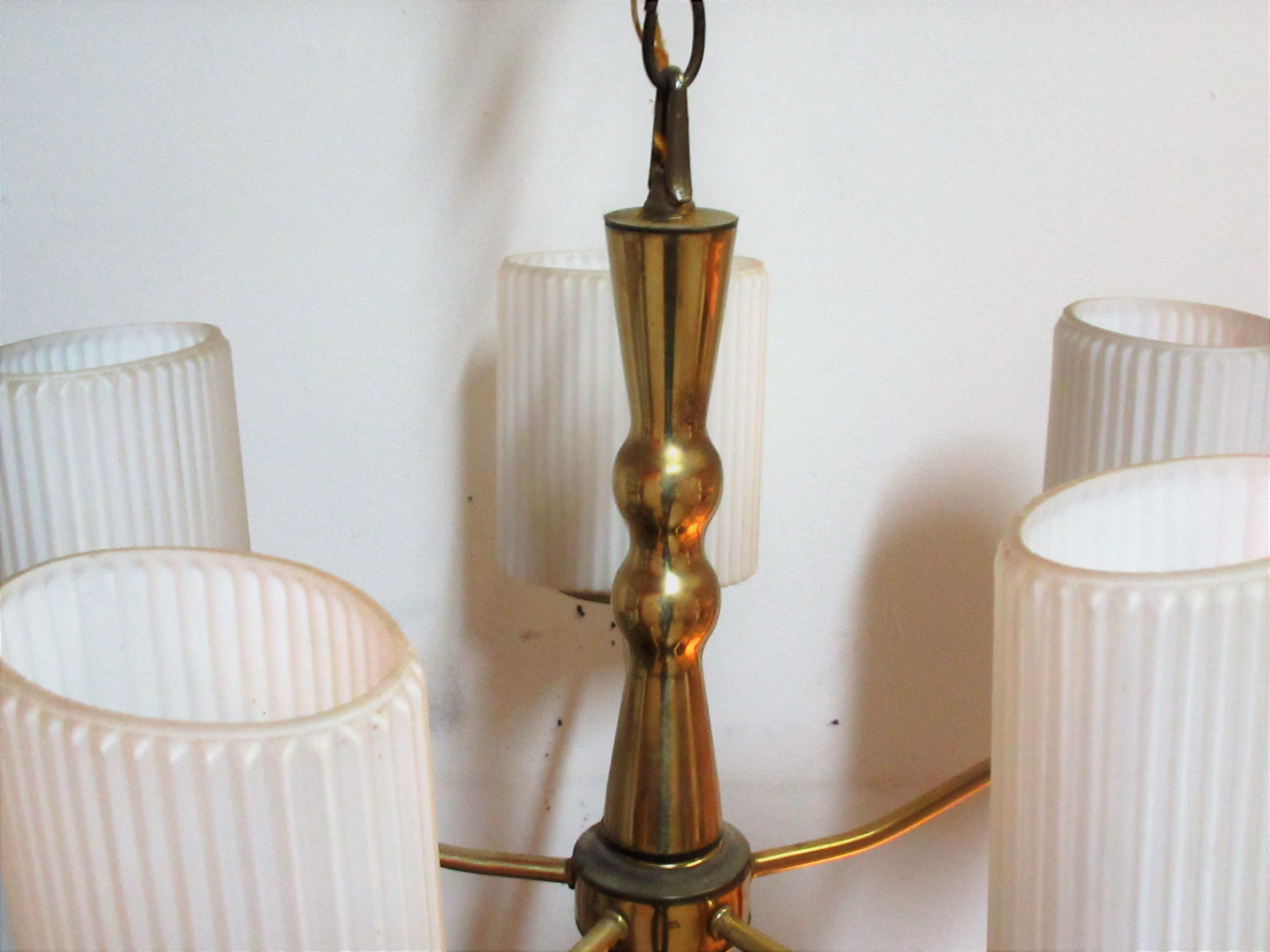 Mid-Century Modern Brass and White Ribbed Glass Chandelier in the Style of Gio Ponti