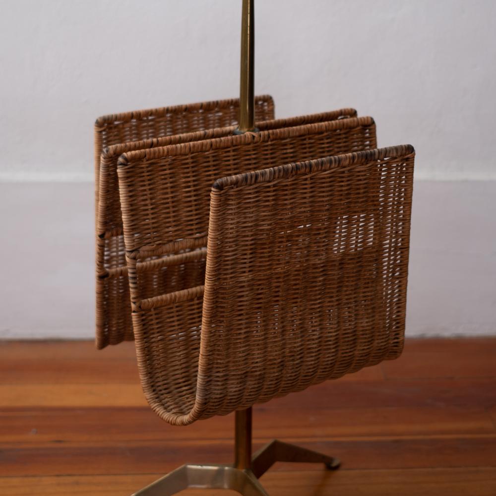 Brass and Wicker Tripod Magazine Rack, Italy In Good Condition For Sale In San Diego, CA