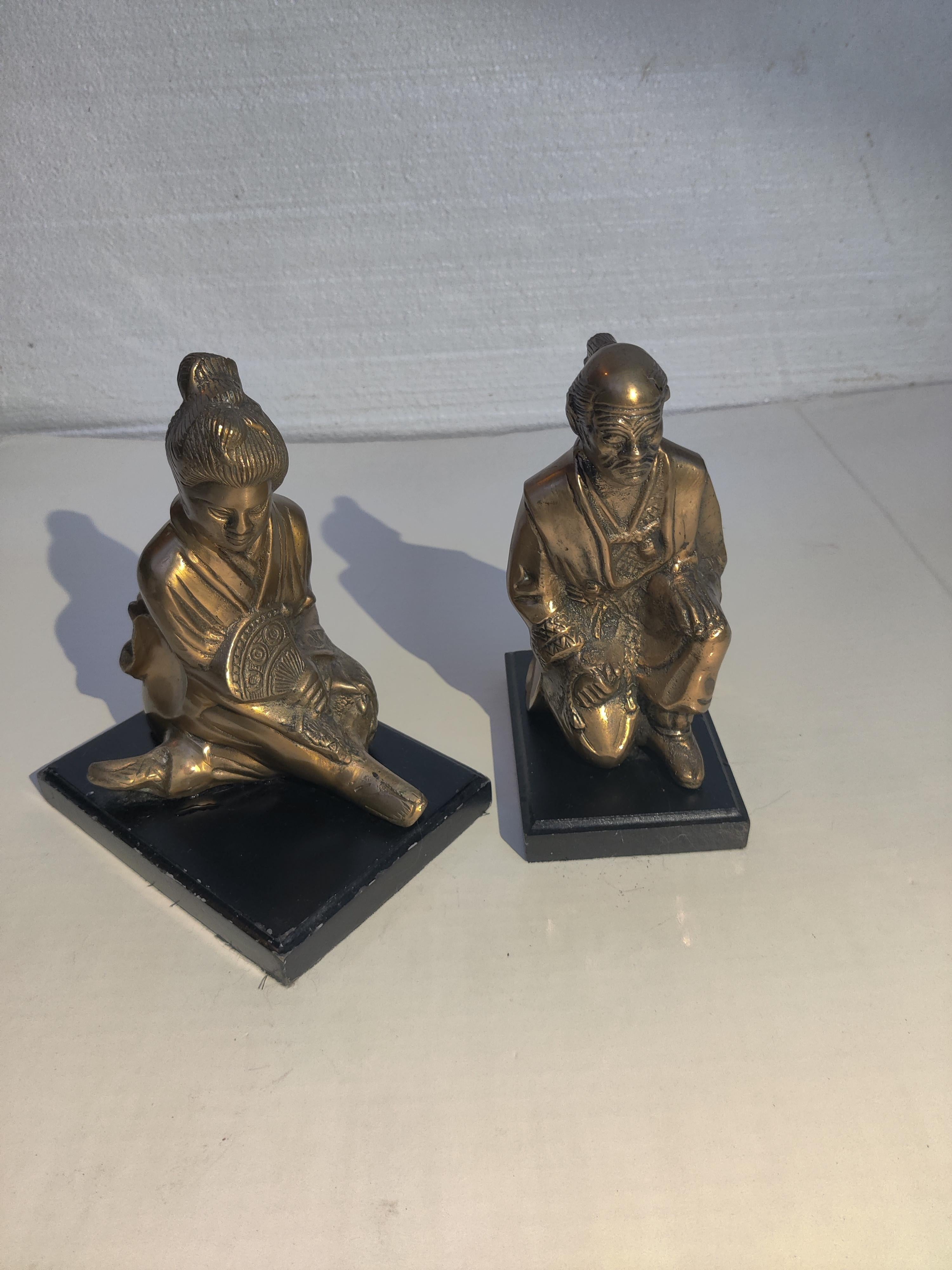 Brass and Wood Asian Bookends In Good Condition For Sale In Cincinnati, OH