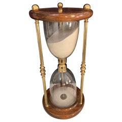 Messing- und Holz-Stundenglas