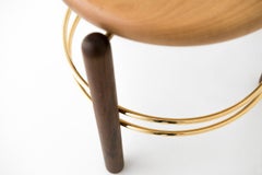 Tabouret sculpté en laiton et en Wood par Leandro Garcia Design contemporain du Brésil