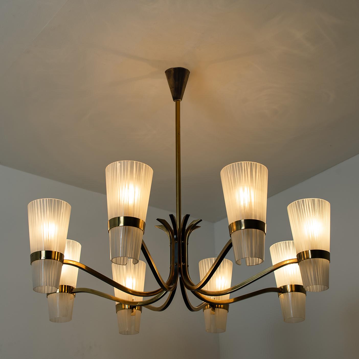 Brass and Wood Sputnik Chandelier in the Style of Hillebrand, 1960s In Good Condition In Rijssen, NL