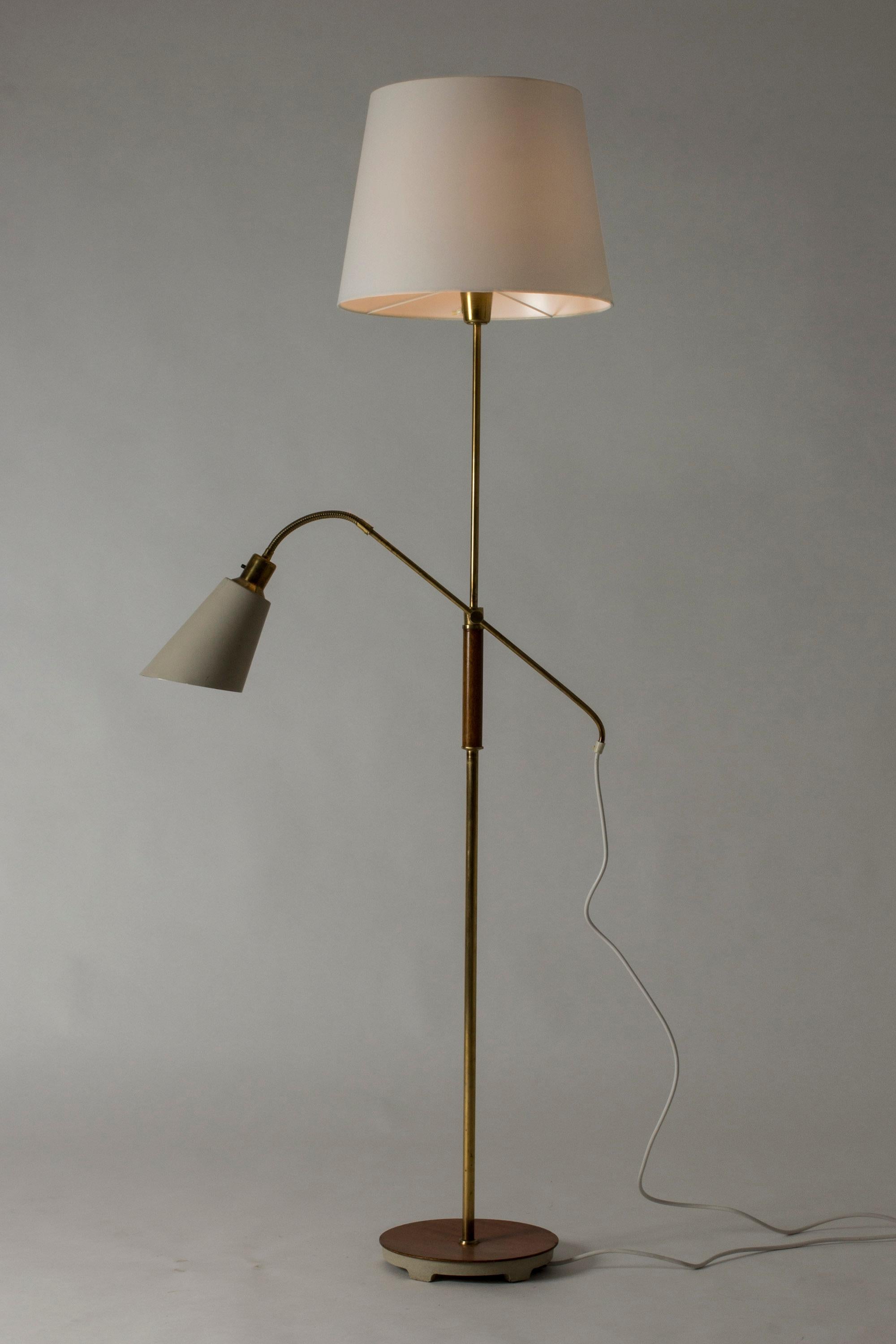 Brass and Wood Swedish Floor Lamp by Bertil Brisborg for Nordiska Kompaniet In Good Condition In Stockholm, SE