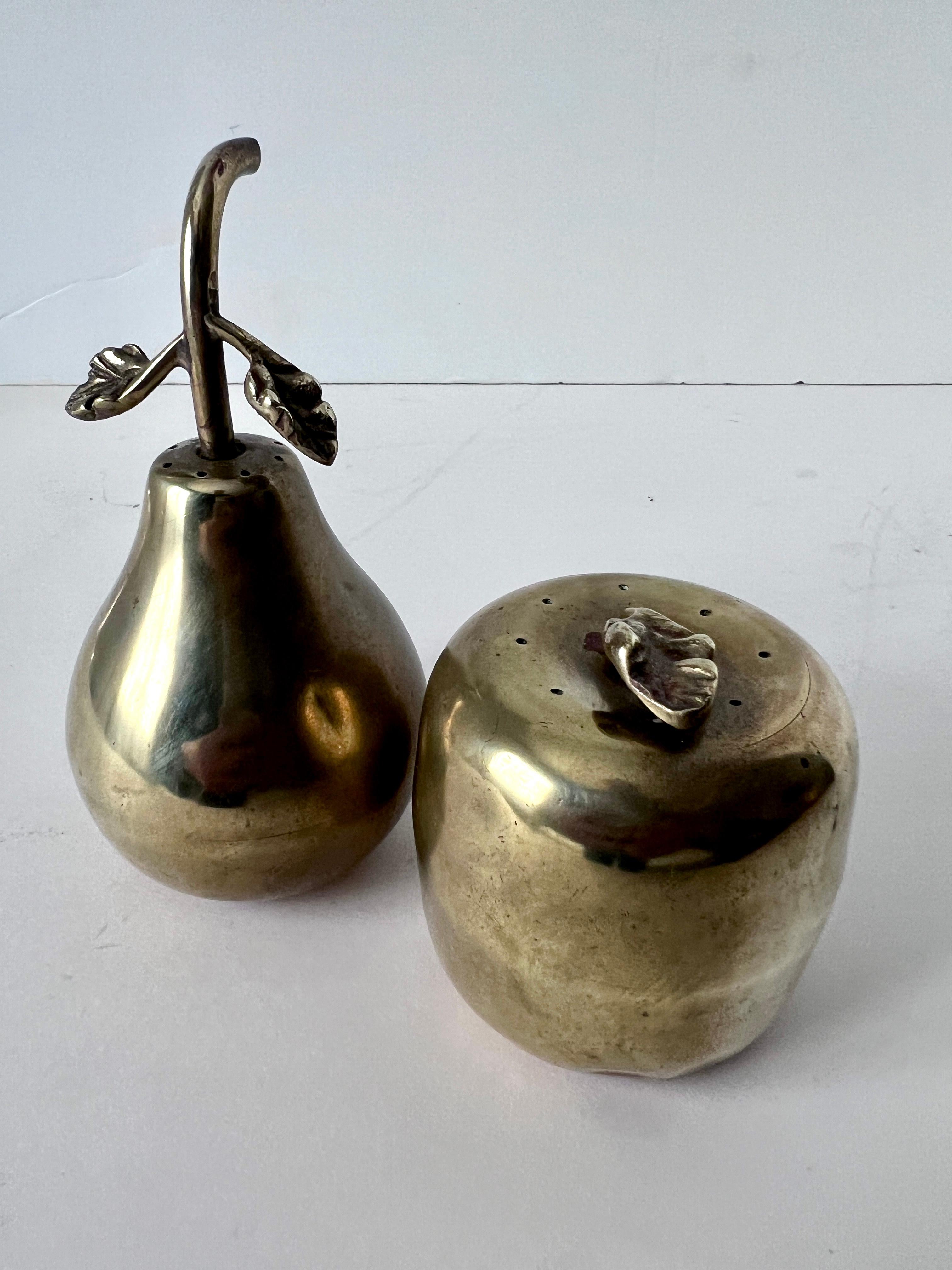 Brass Apple and Pear Salt and Pepper Set In Good Condition For Sale In Los Angeles, CA